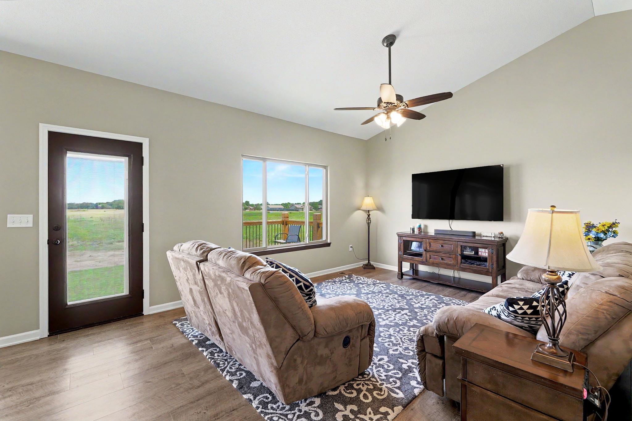 2594 Spring Meadows Ct Property Photo 5