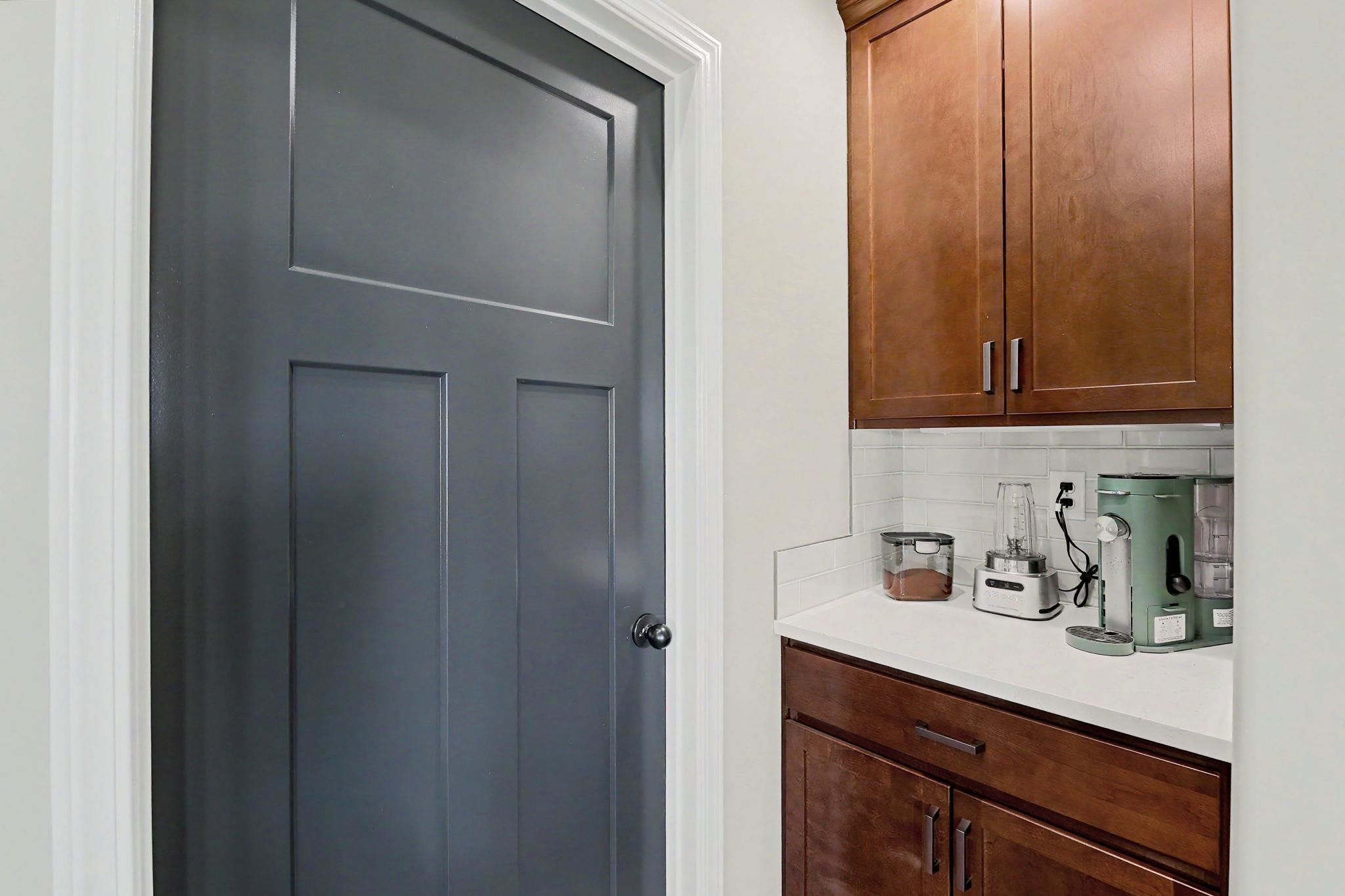 2594 Spring Meadows Ct Property Photo 16