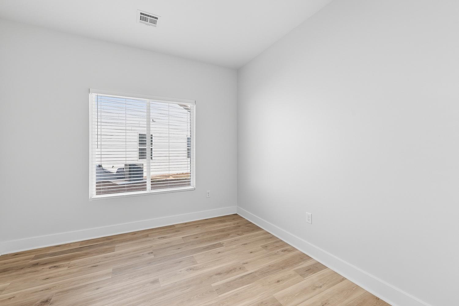 5312 W Rolly St. Property Photo 25