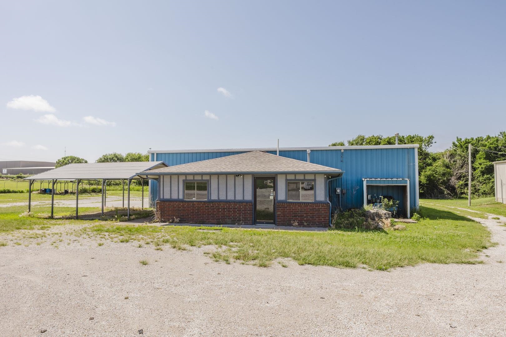 3315 E Central Property Photo 3