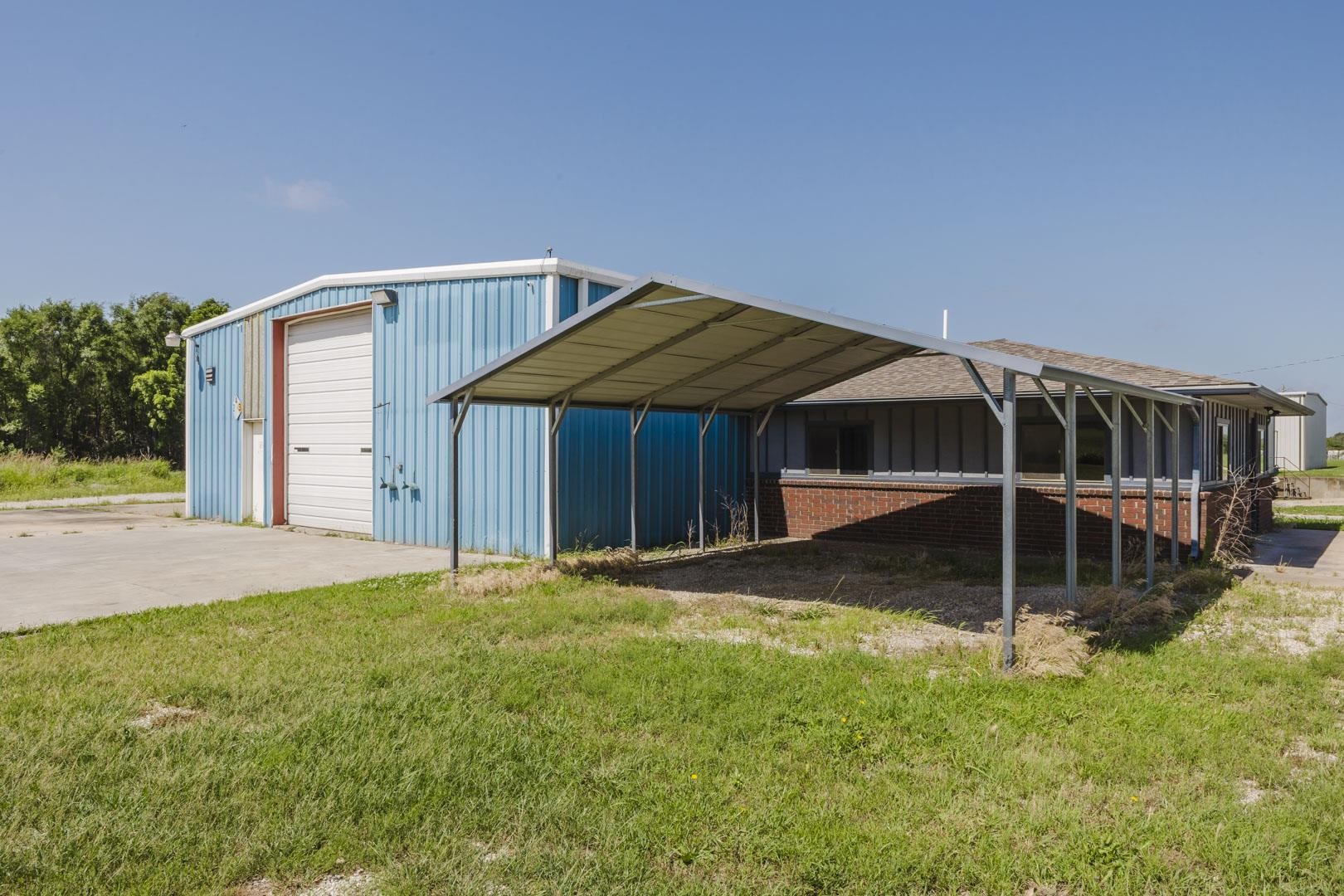 3315 E Central Property Photo 4