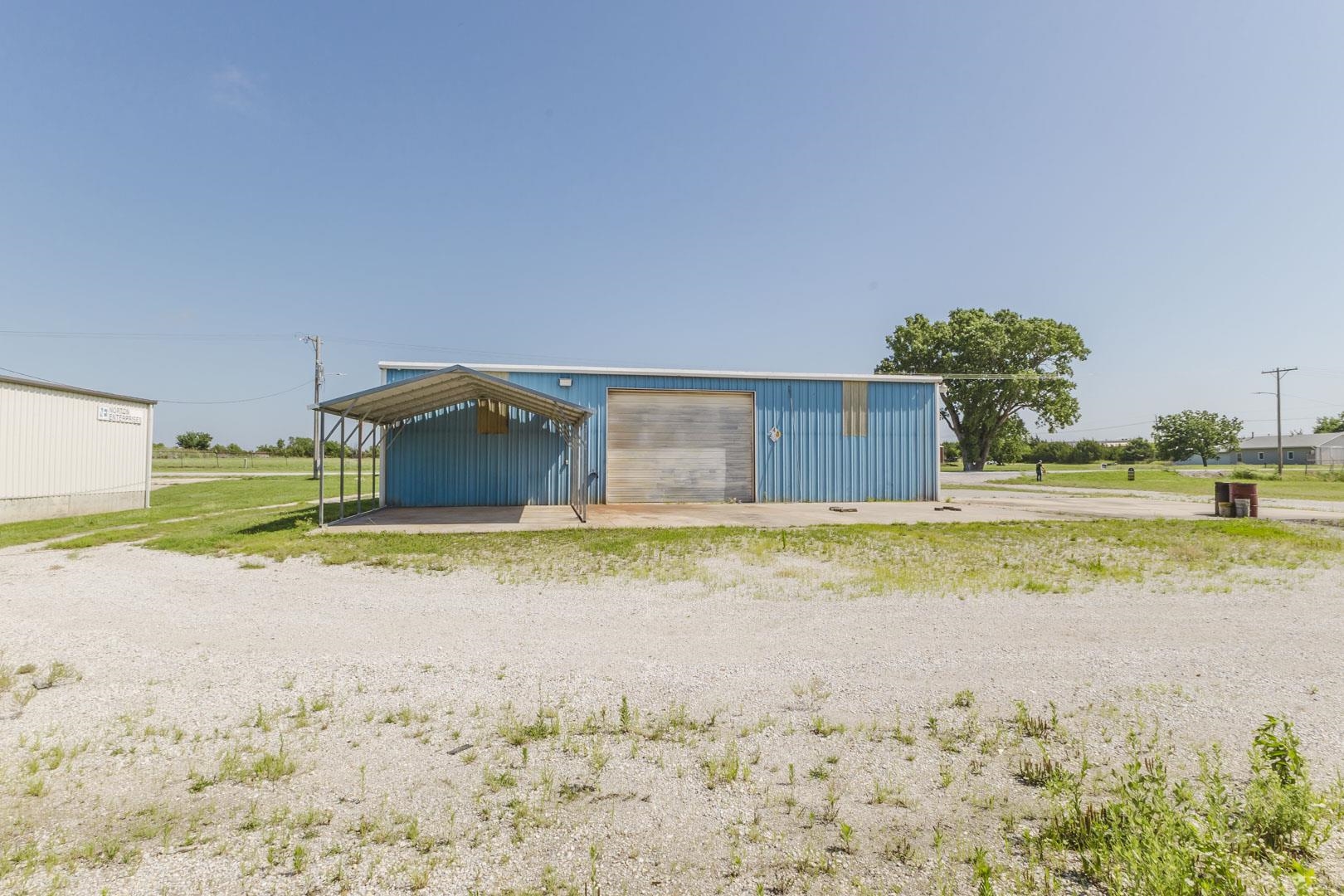 3315 E Central Property Photo 27