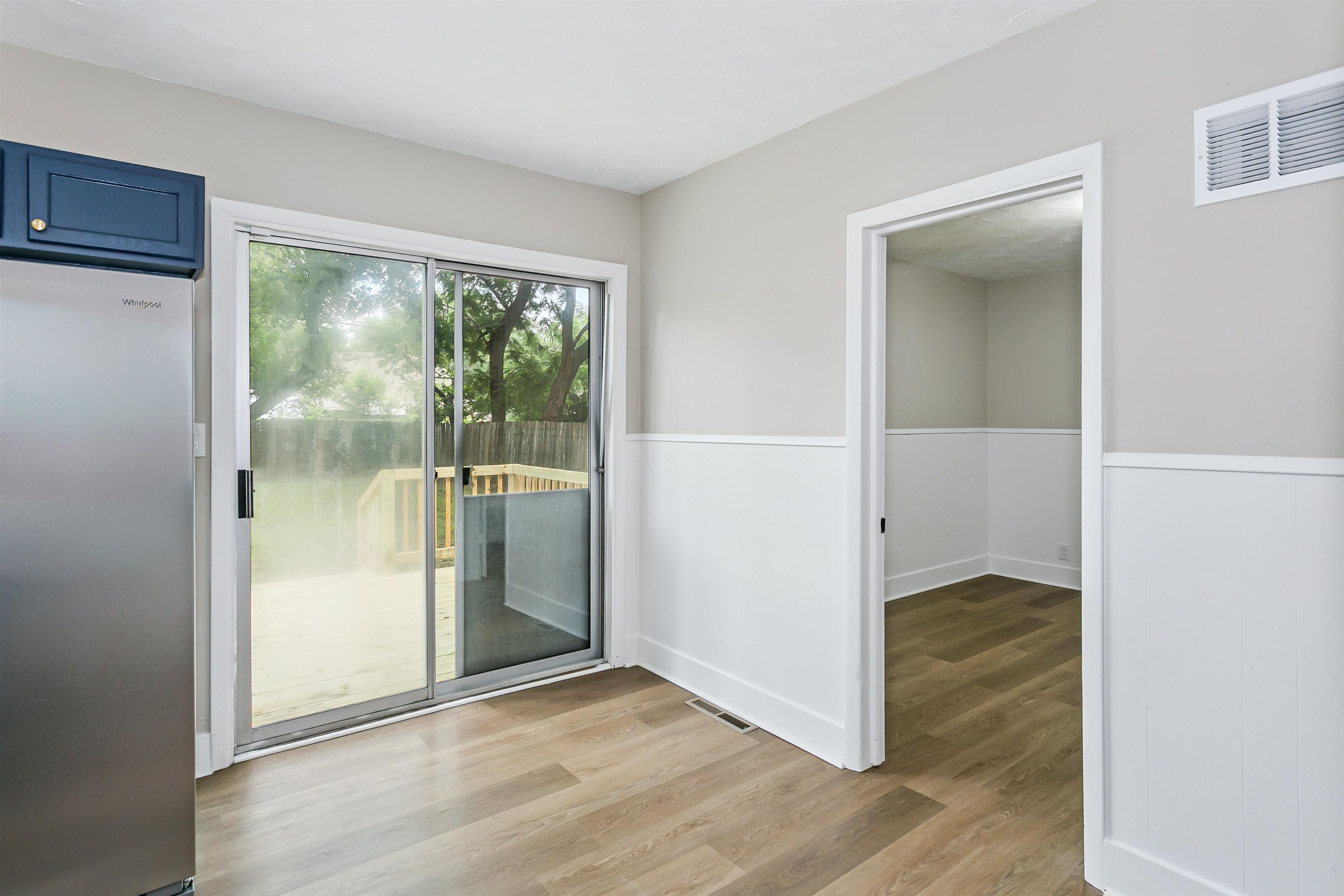 132 S Green Property Photo 15