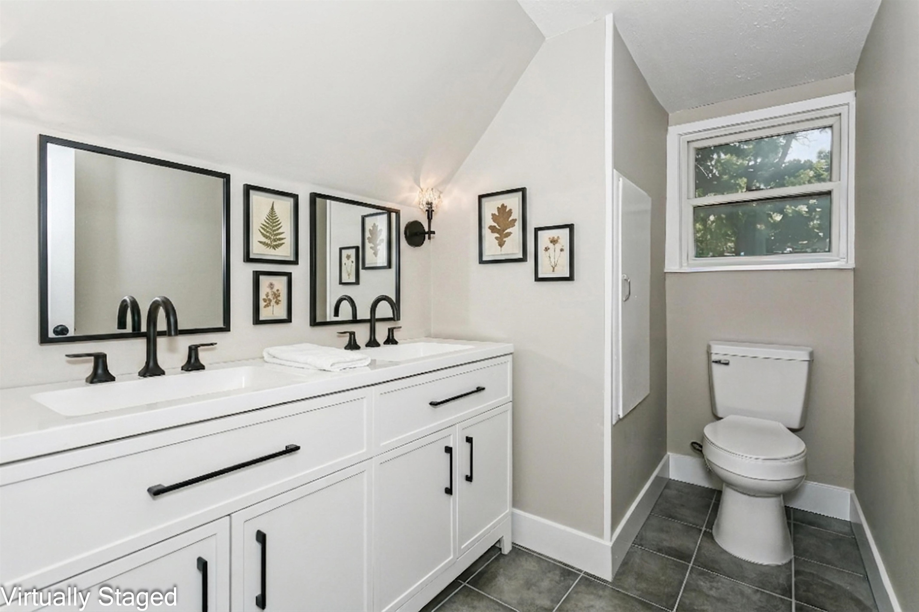 132 S Green Property Photo 18