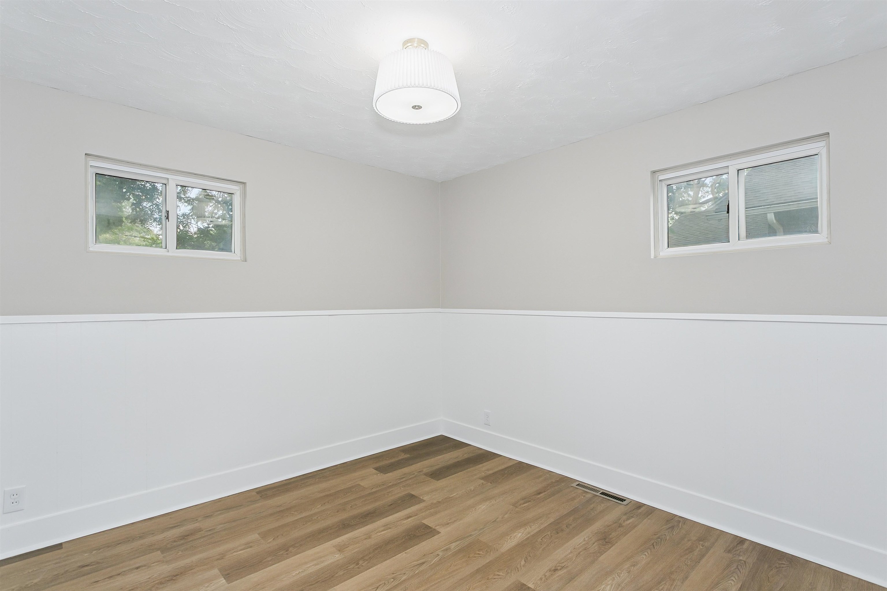 132 S Green Property Photo 22