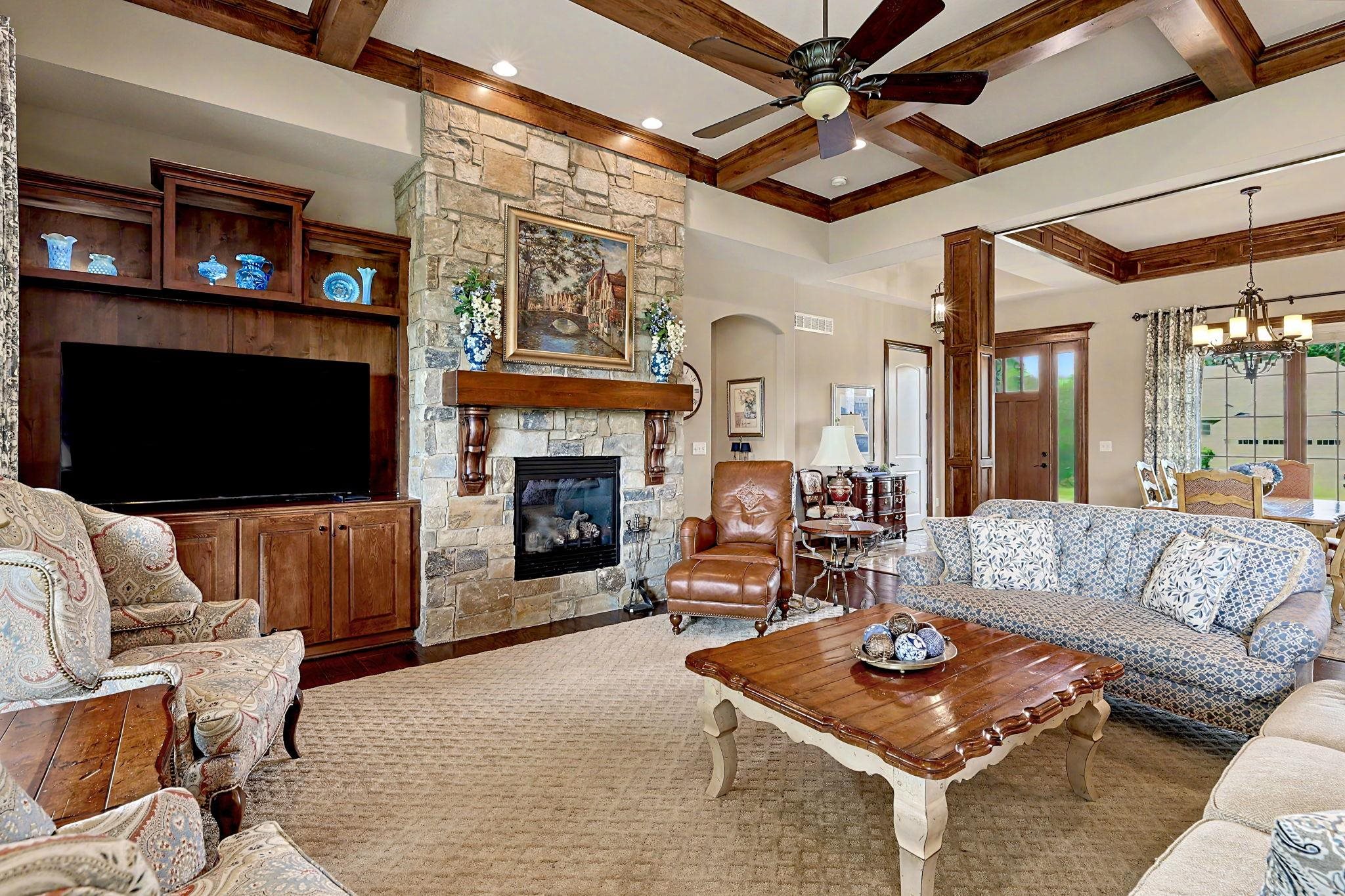 1610 N Graystone Property Photo 10