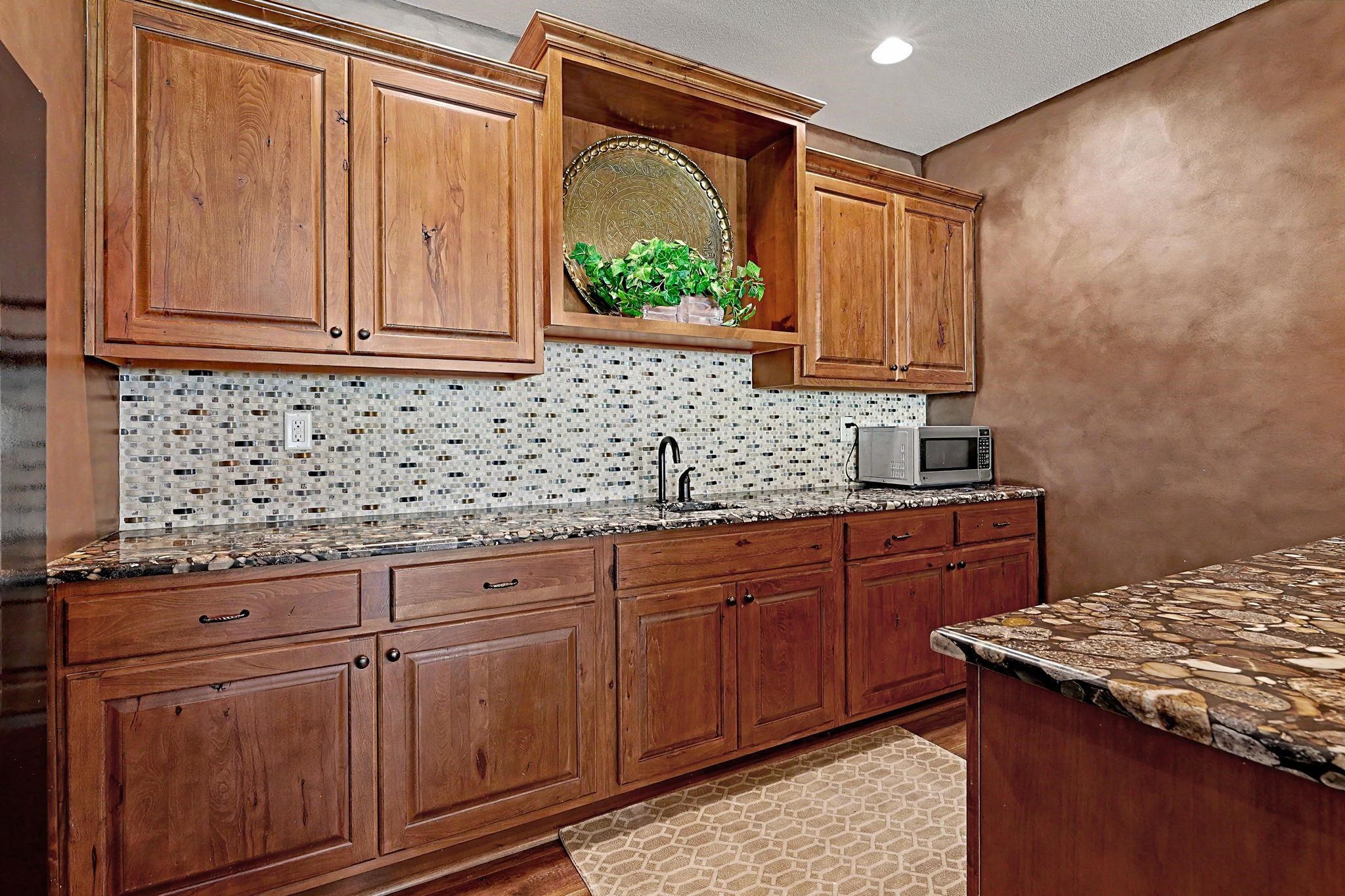 1610 N Graystone Property Photo 30