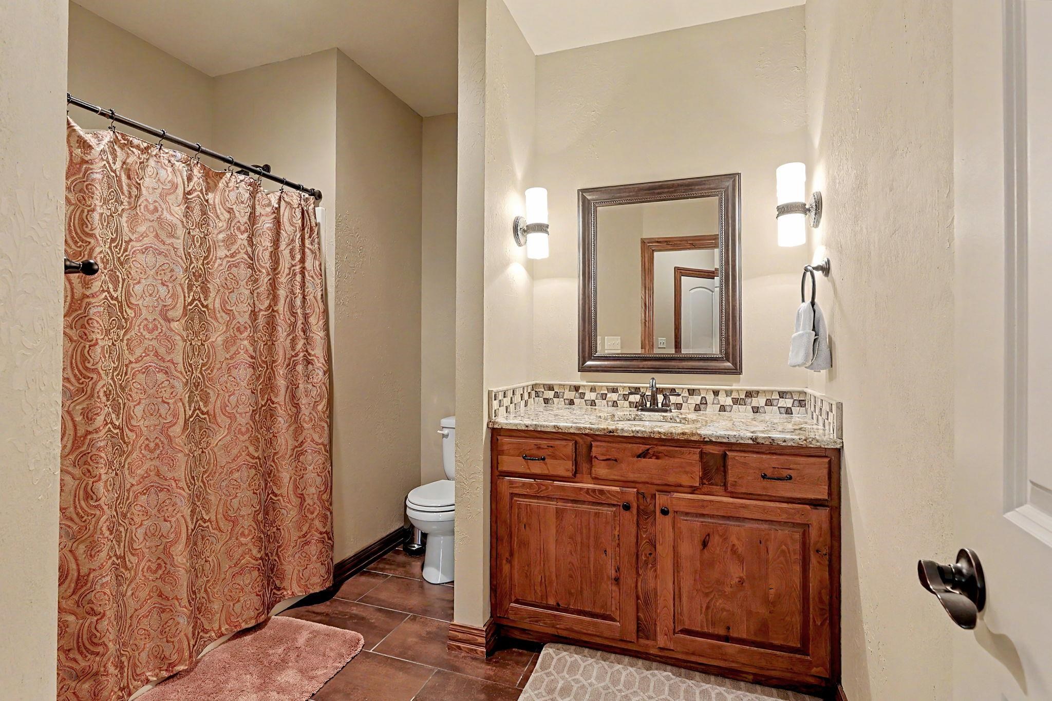 1610 N Graystone Property Photo 31