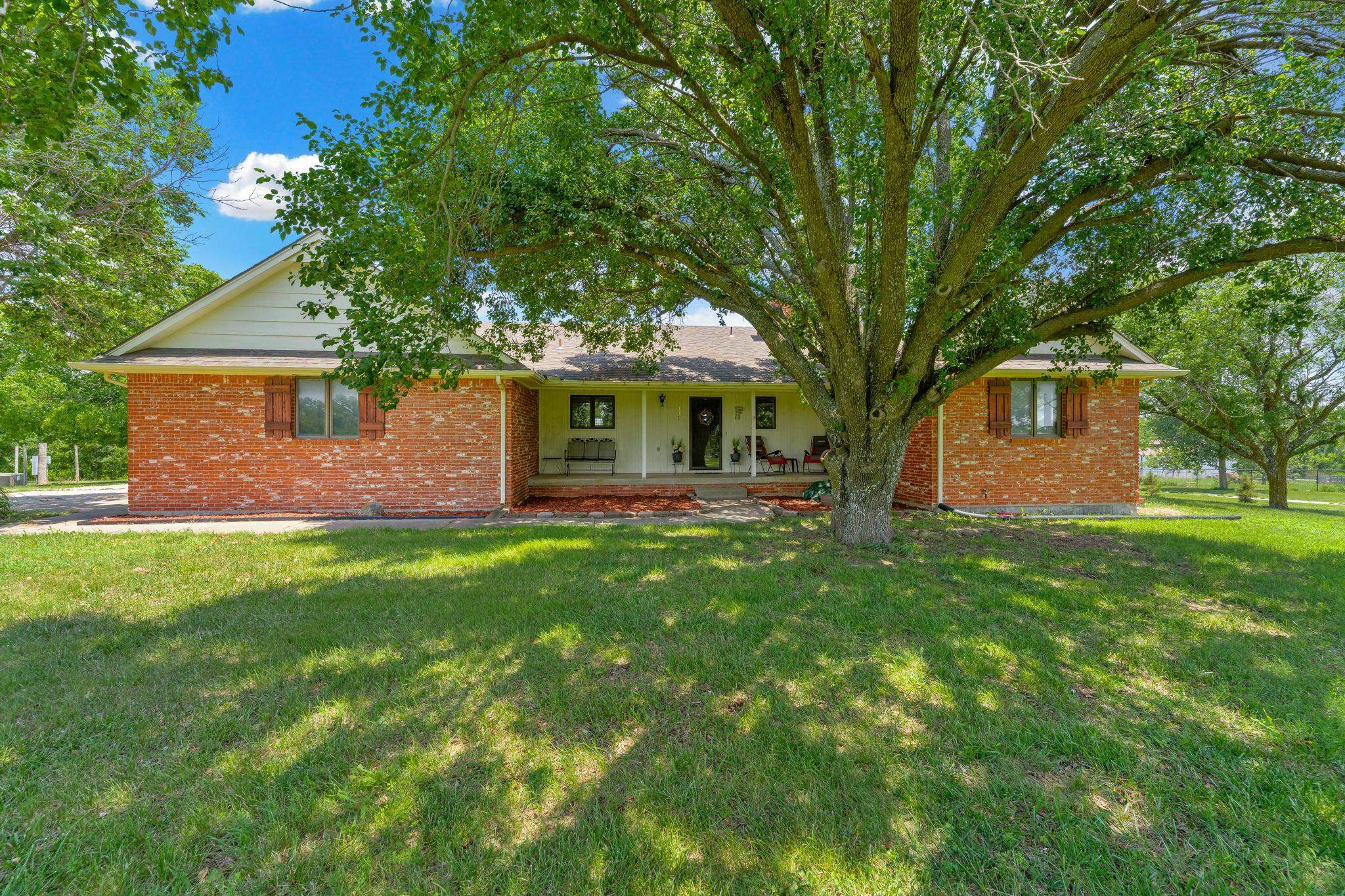 1254 N Osage Rd Property Photo 2
