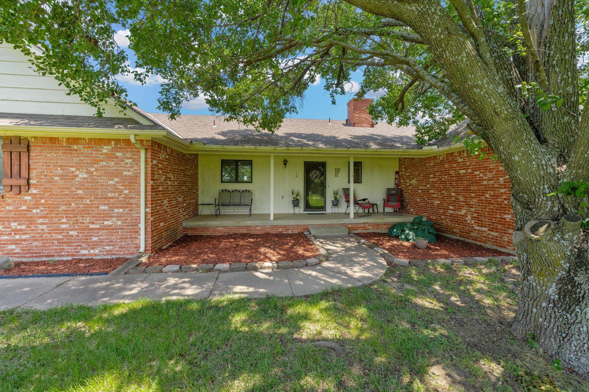 1254 N Osage Rd Property Photo 3