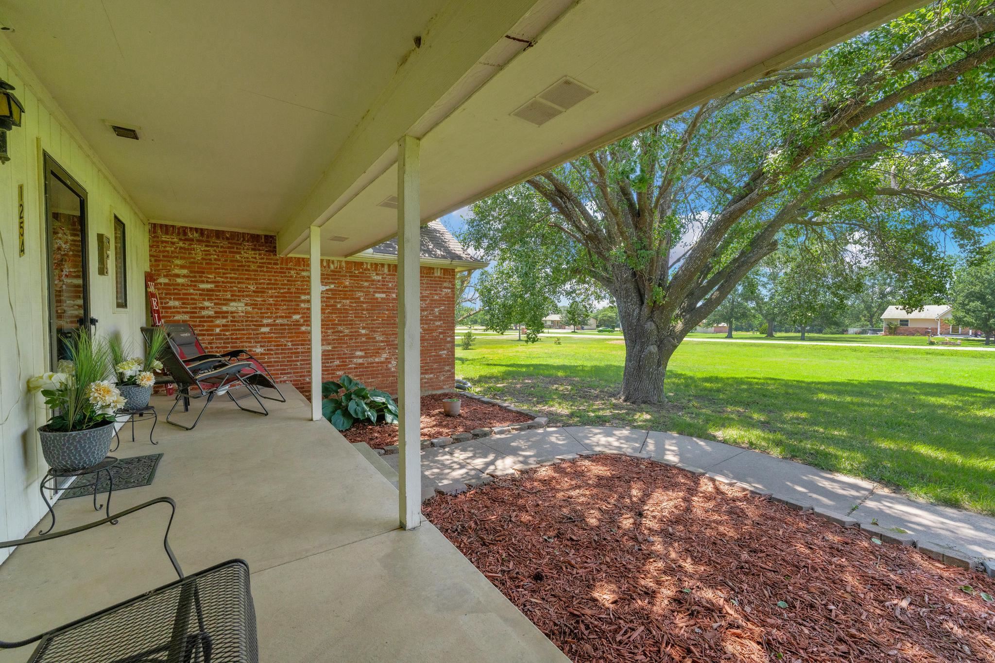1254 N Osage Rd Property Photo 4