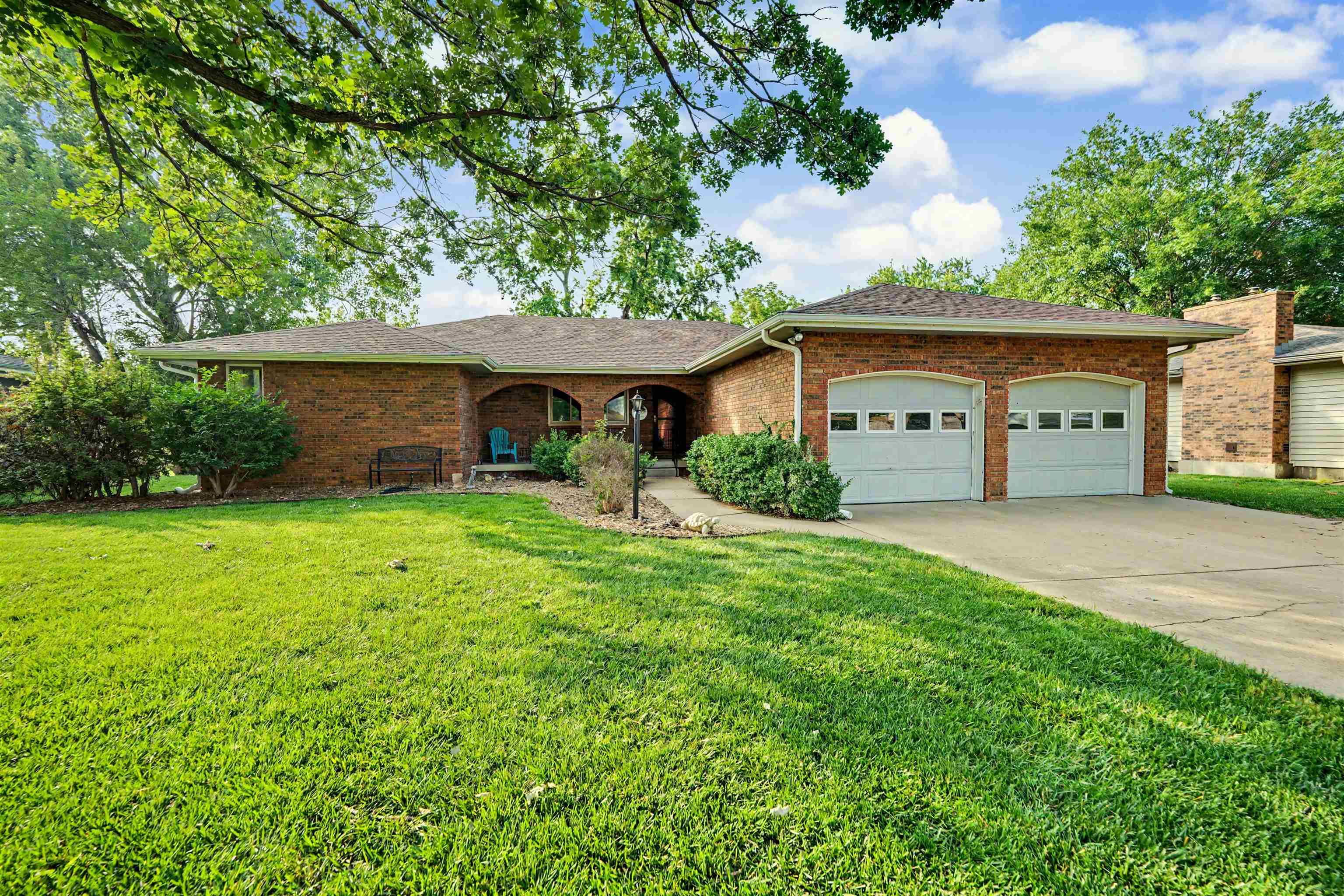 2419 Stewart Ln. Property Photo 1