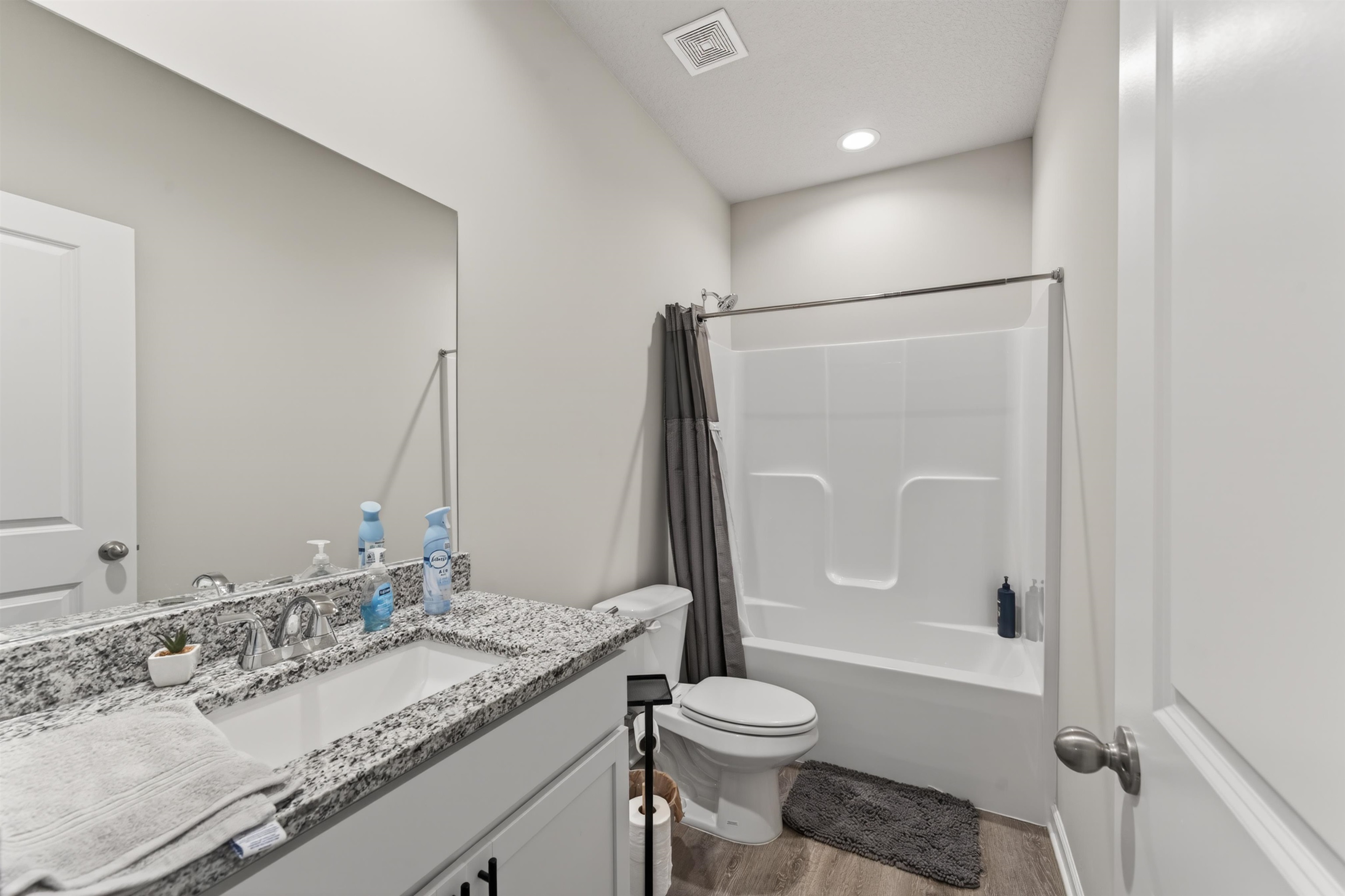 1604 Casey Cir Property Photo 6