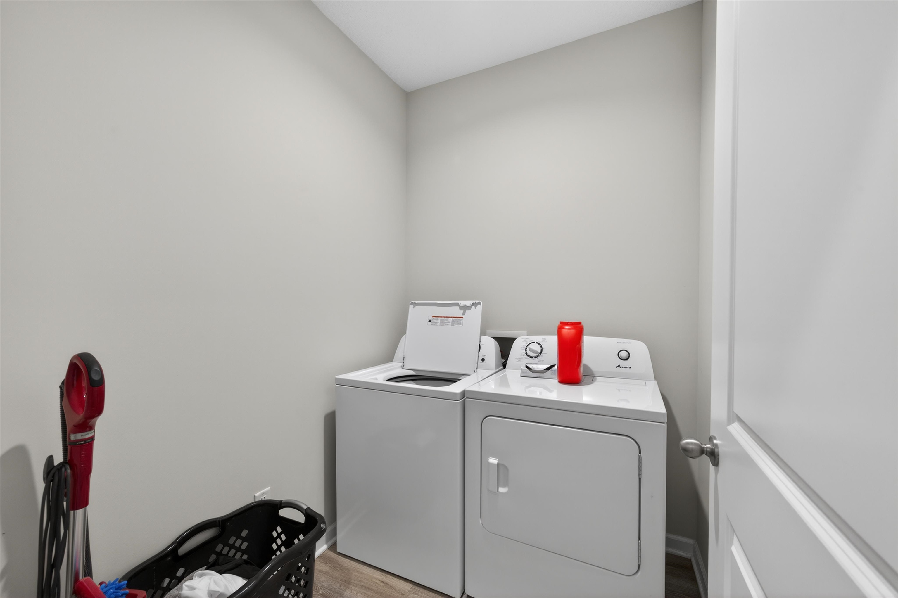 1604 Casey Cir Property Photo 9