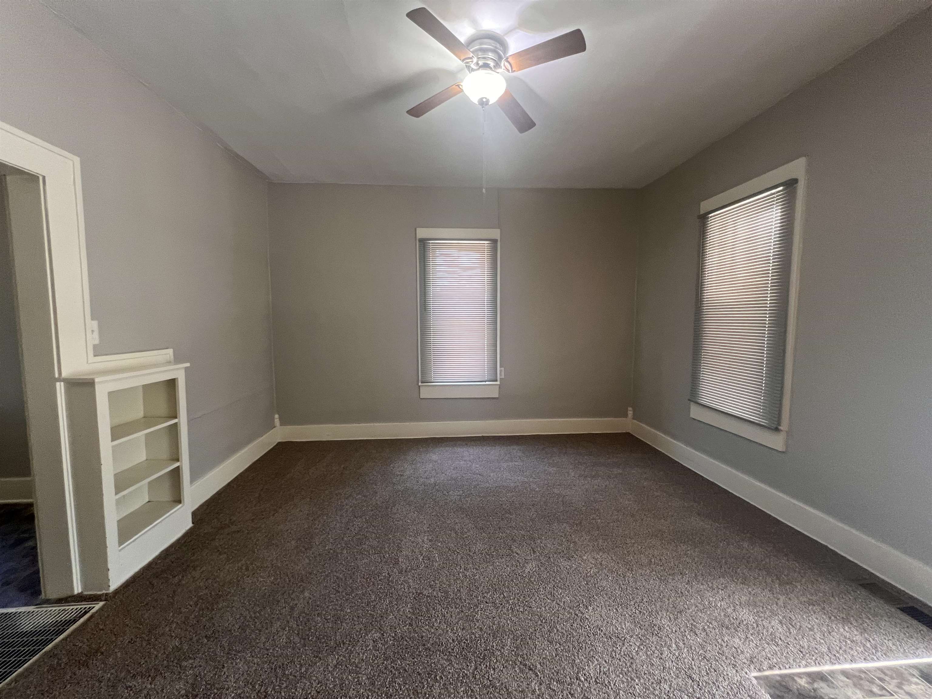 615 N Custer Property Photo 6