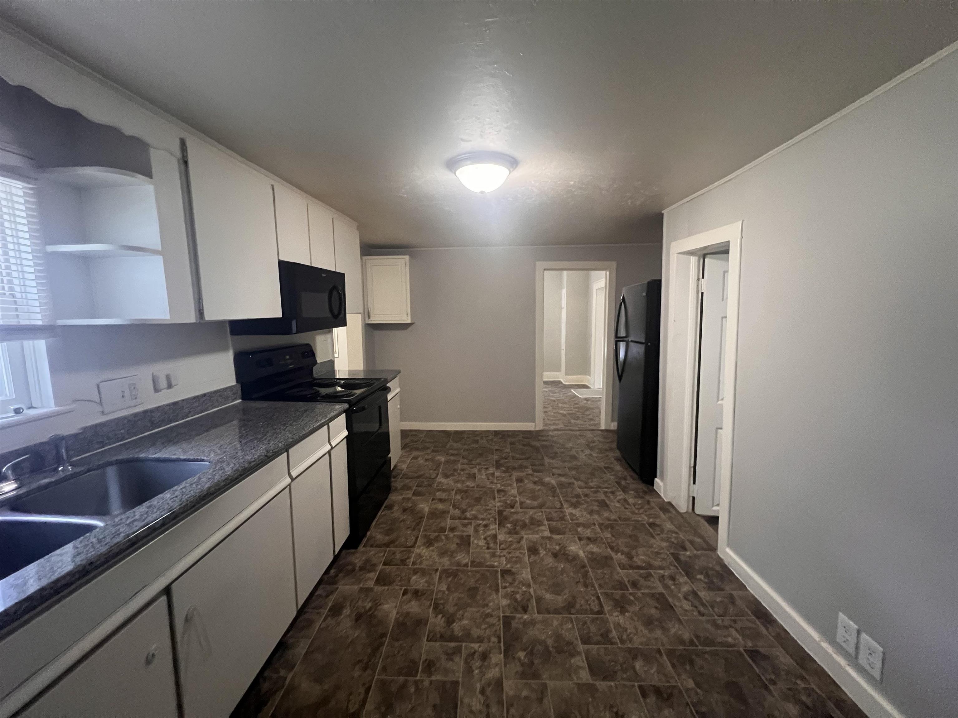 615 N Custer Property Photo 11