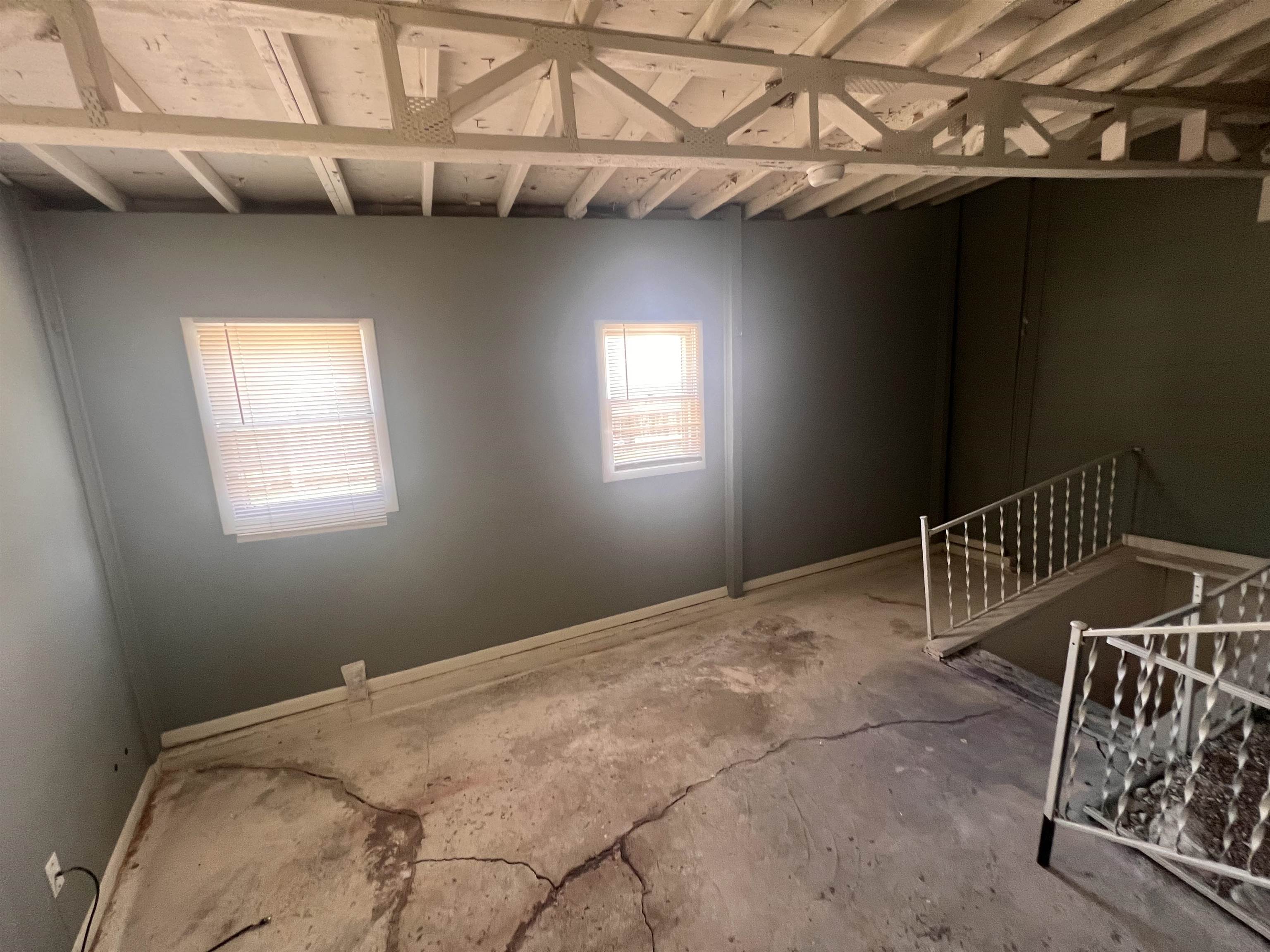 615 N Custer Property Photo 16