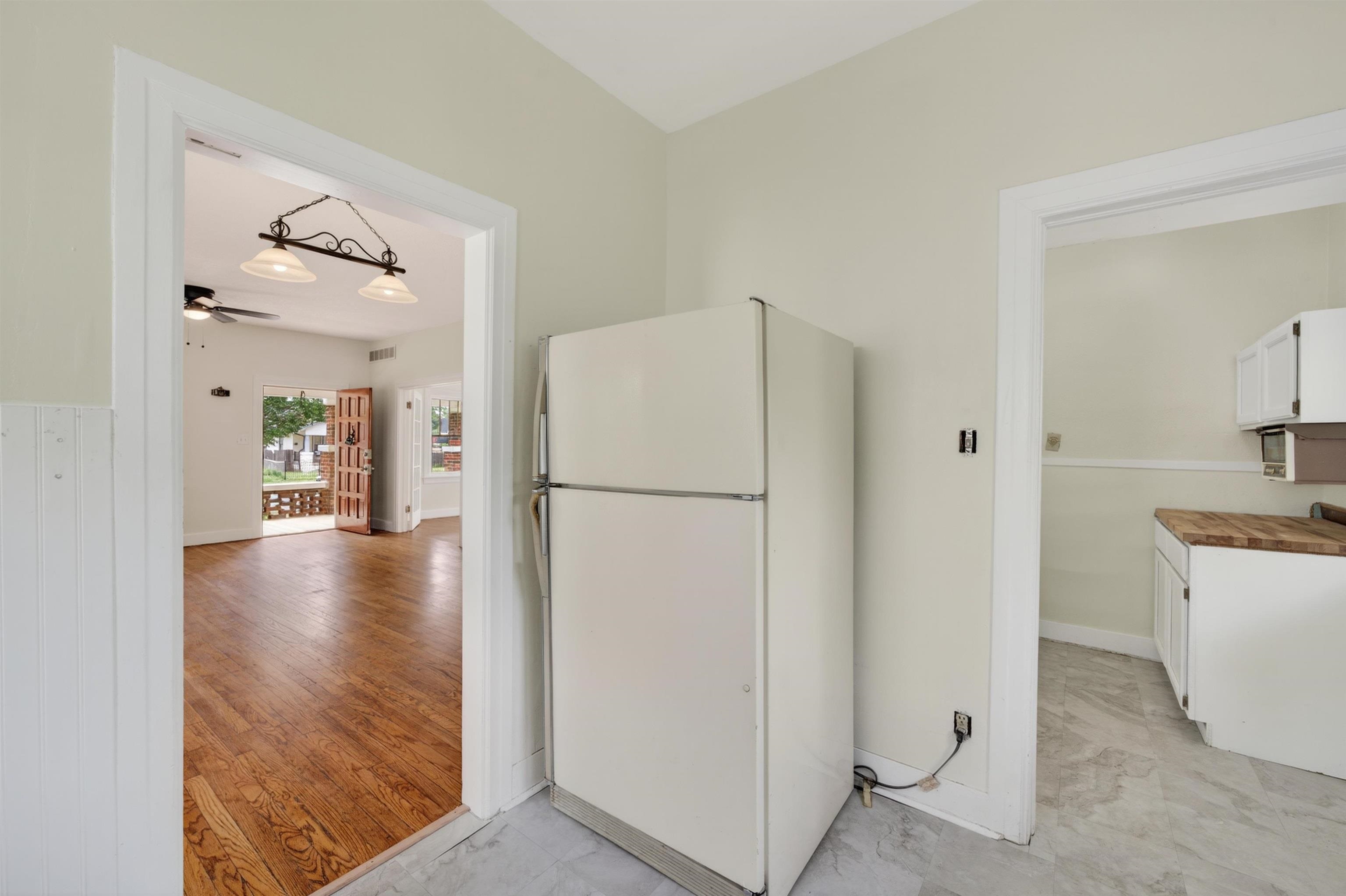 1957 S Market Property Photo 6