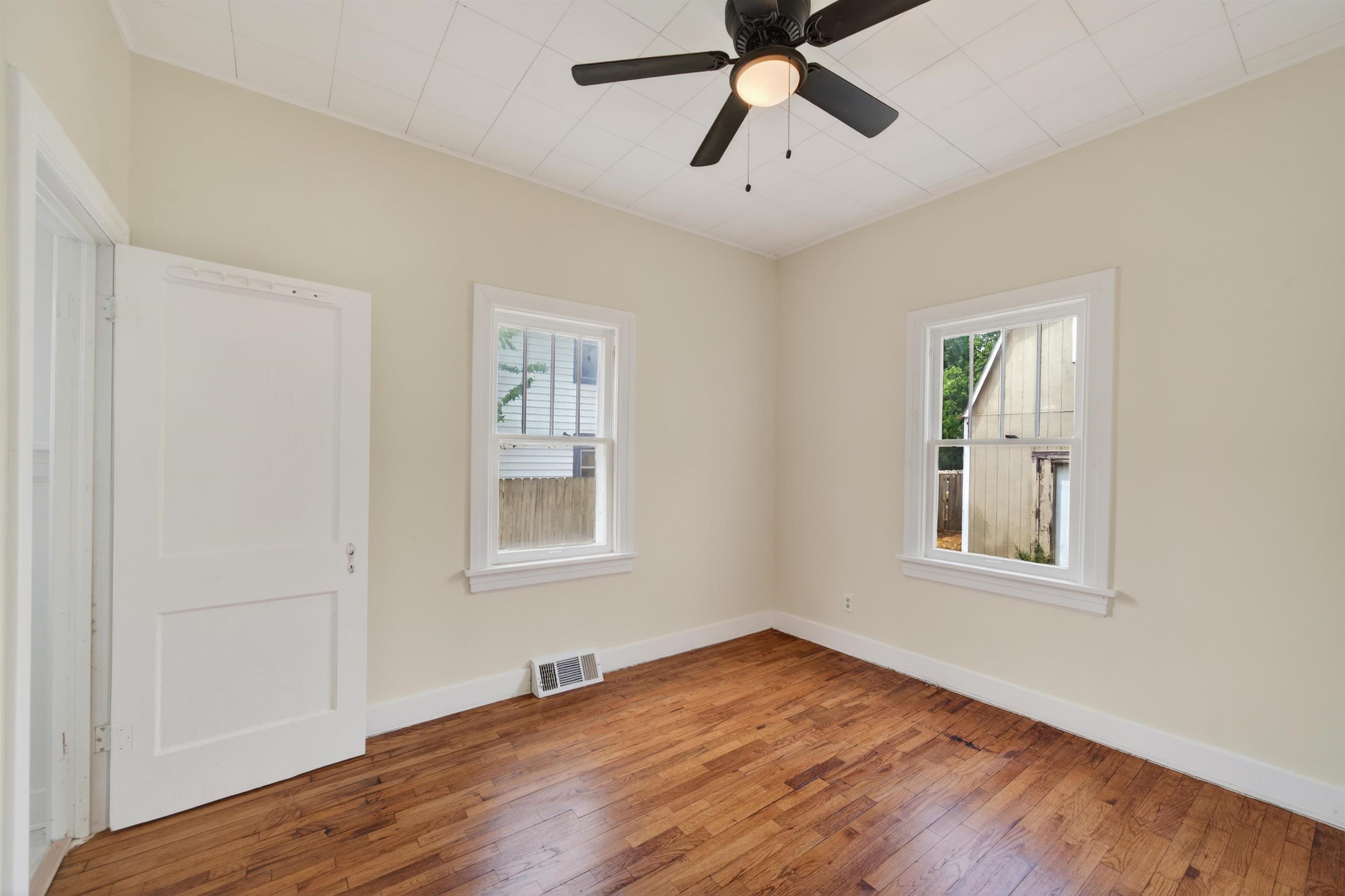 1957 S Market Property Photo 16
