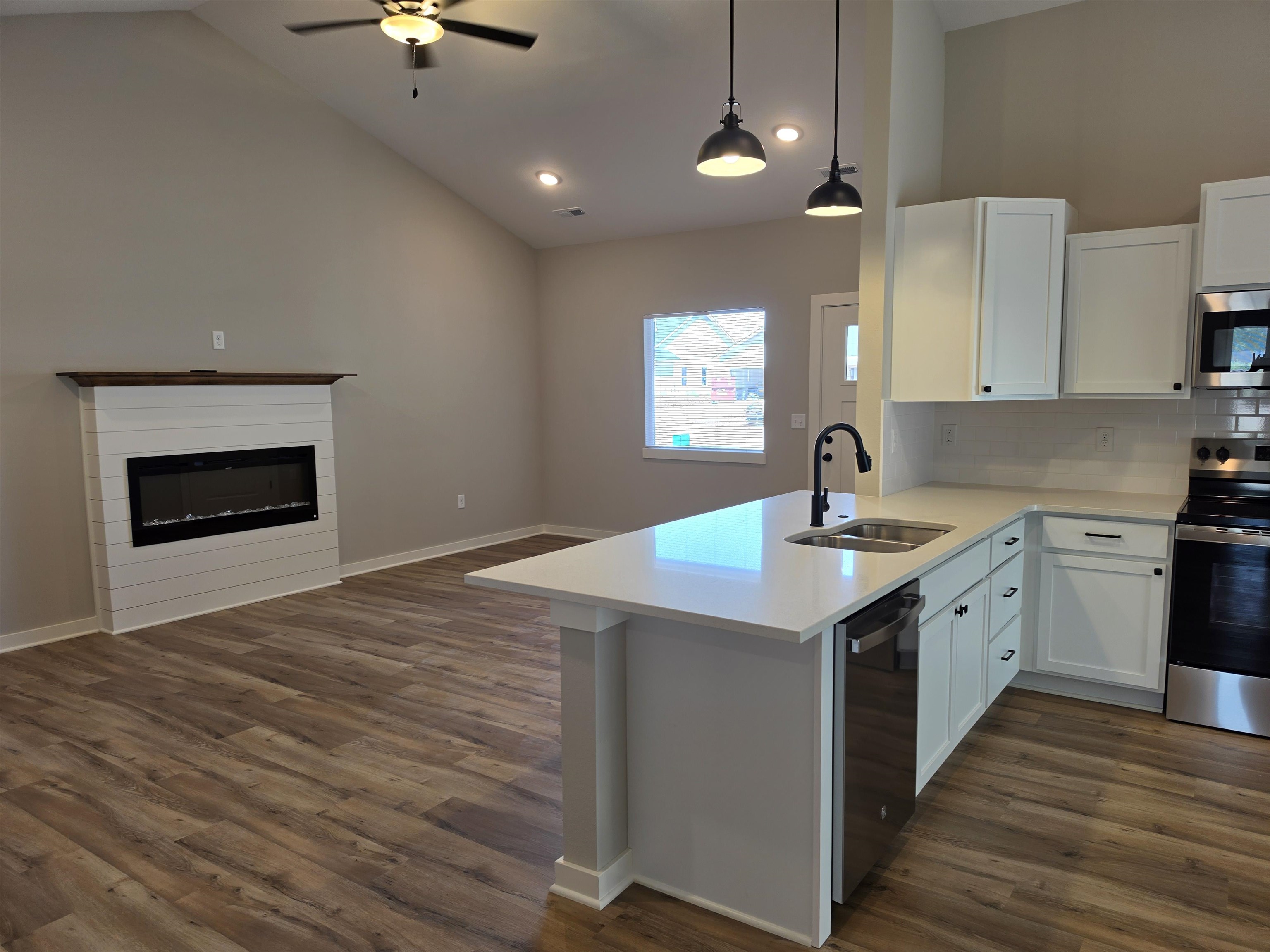 12903 W Thorton St Property Photo 2