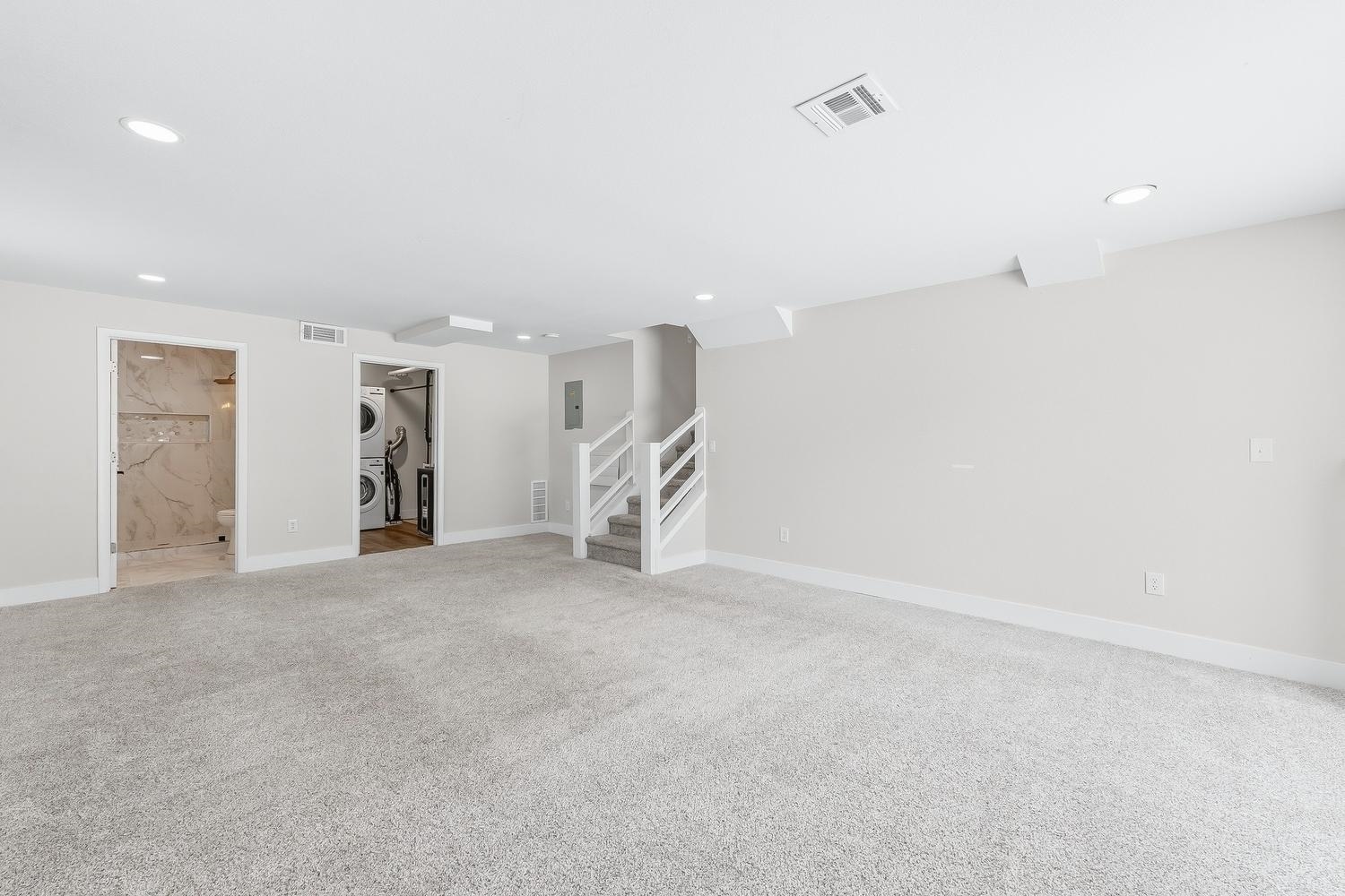 1520 S Andover Rd Property Photo 12