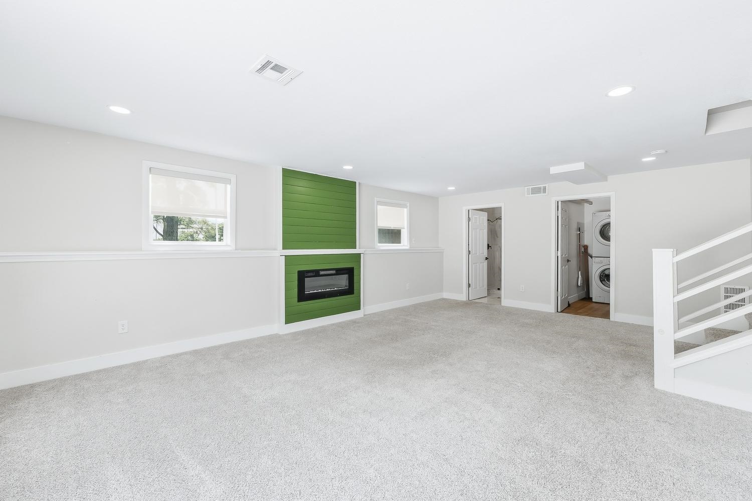 1520 S Andover Rd Property Photo 13