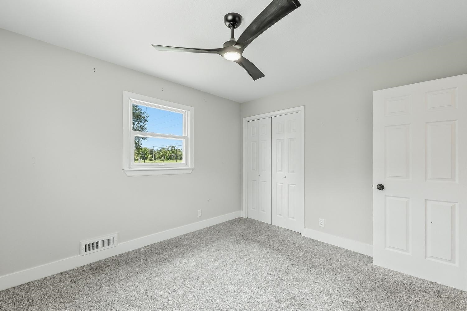 1520 S Andover Rd Property Photo 21