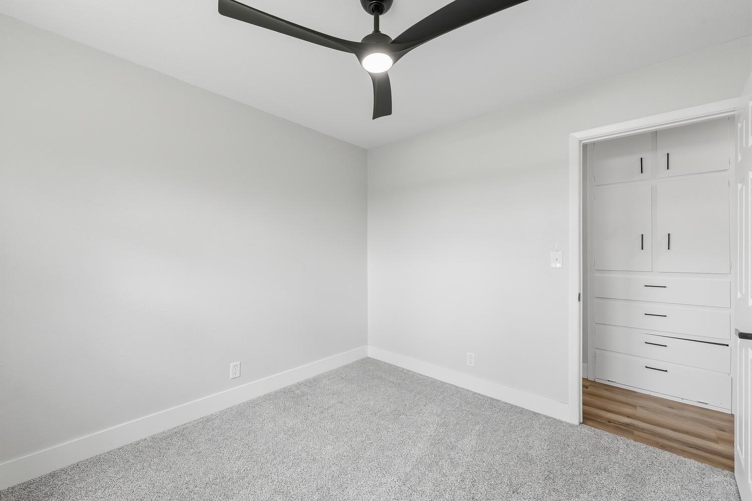 1520 S Andover Rd Property Photo 25