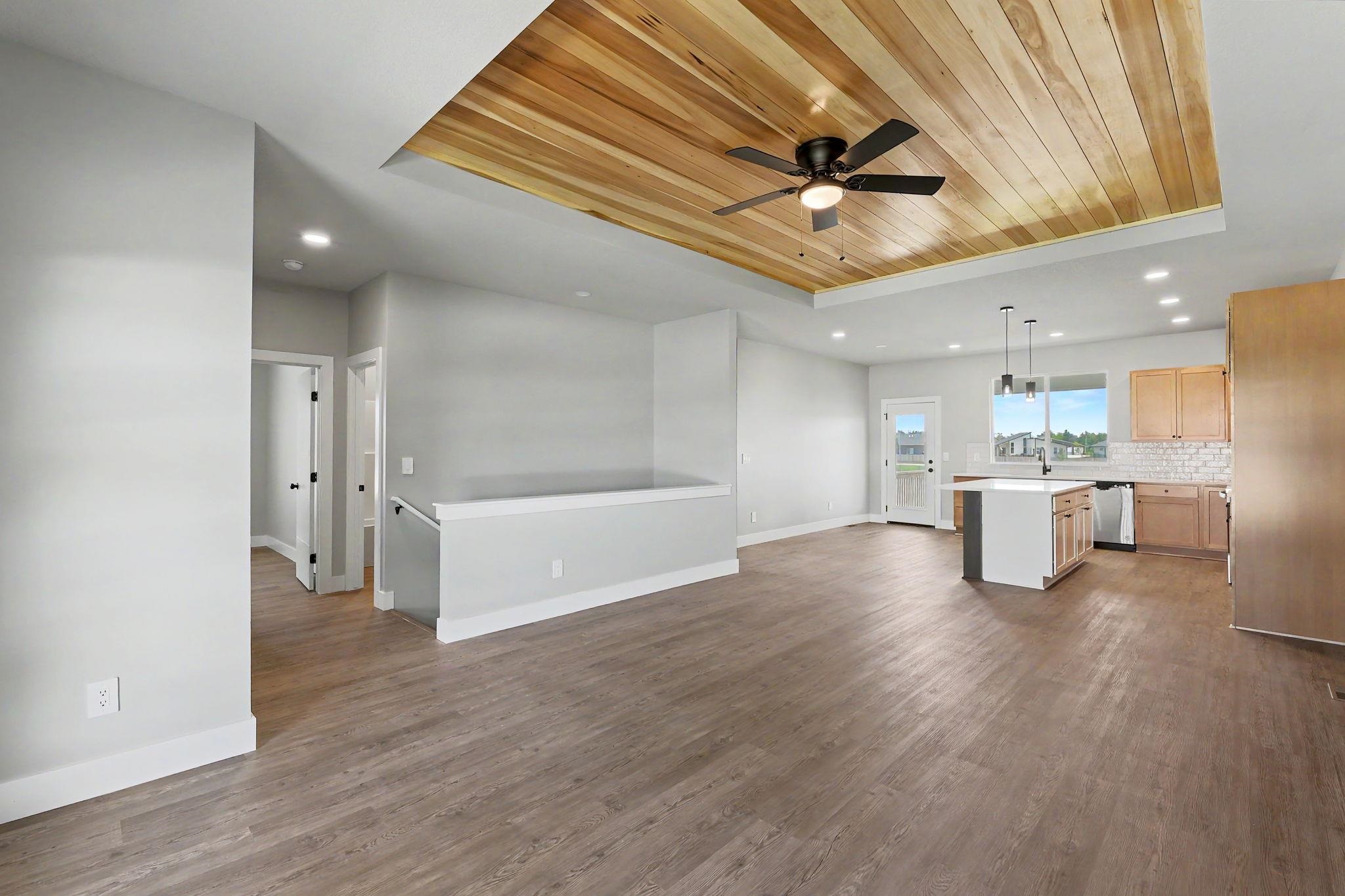 1133 W Trek Cir Property Photo 5