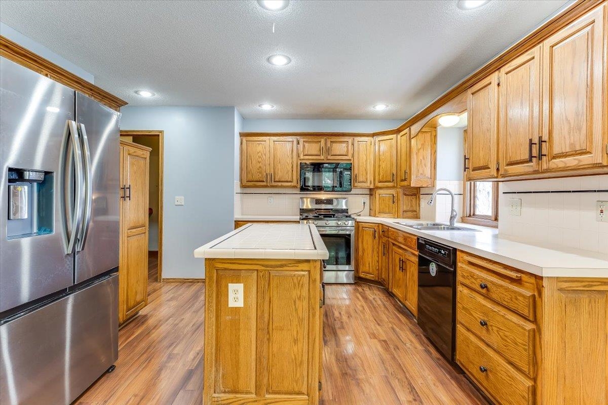 2366 N Vinegate Ct Property Photo 9