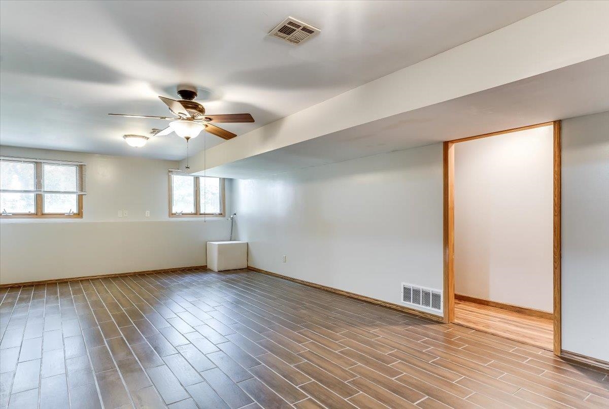 2366 N Vinegate Ct Property Photo 22