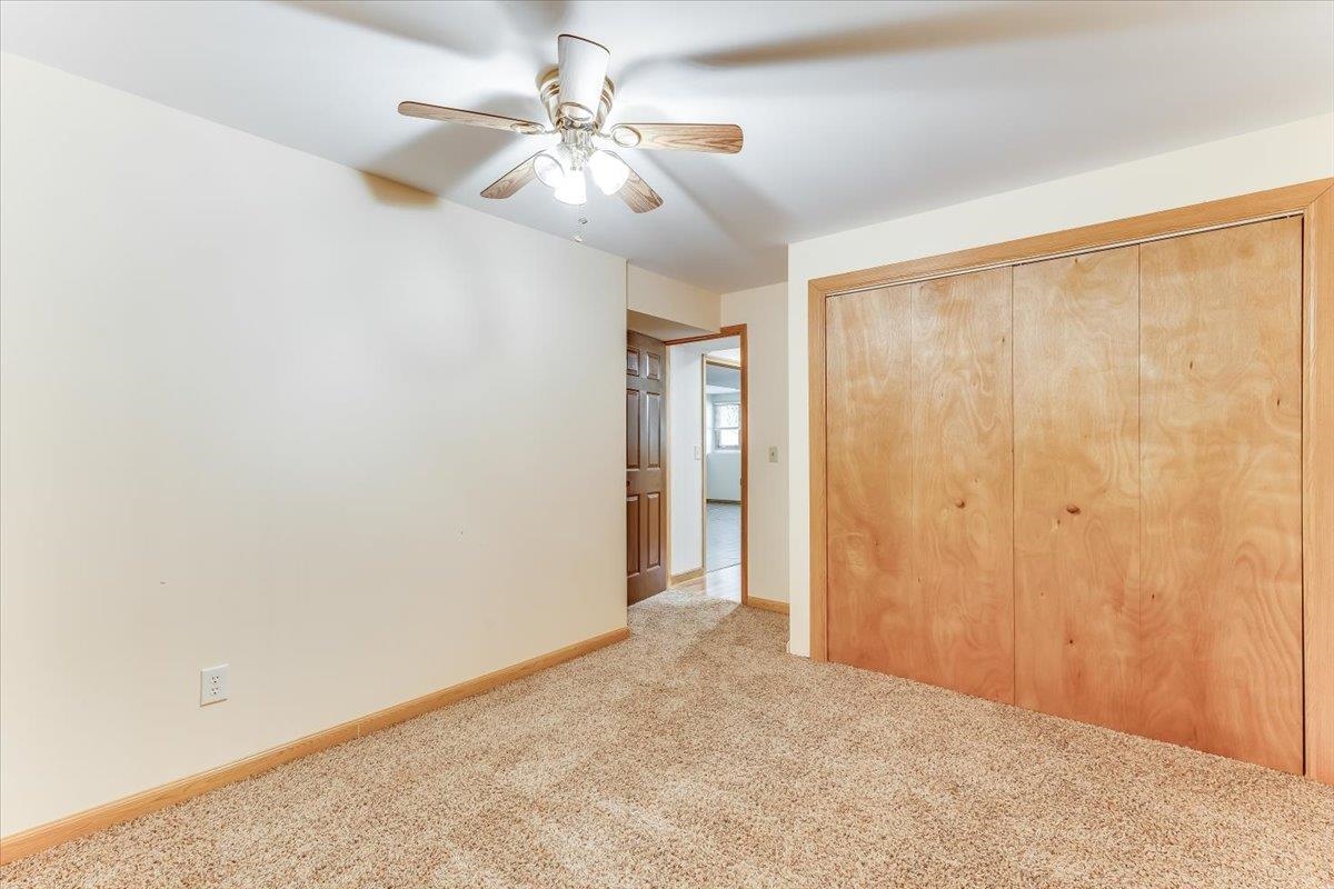 2366 N Vinegate Ct Property Photo 24
