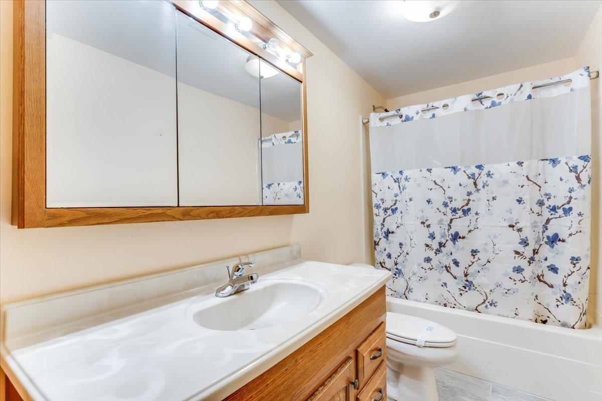 2366 N Vinegate Ct Property Photo 25