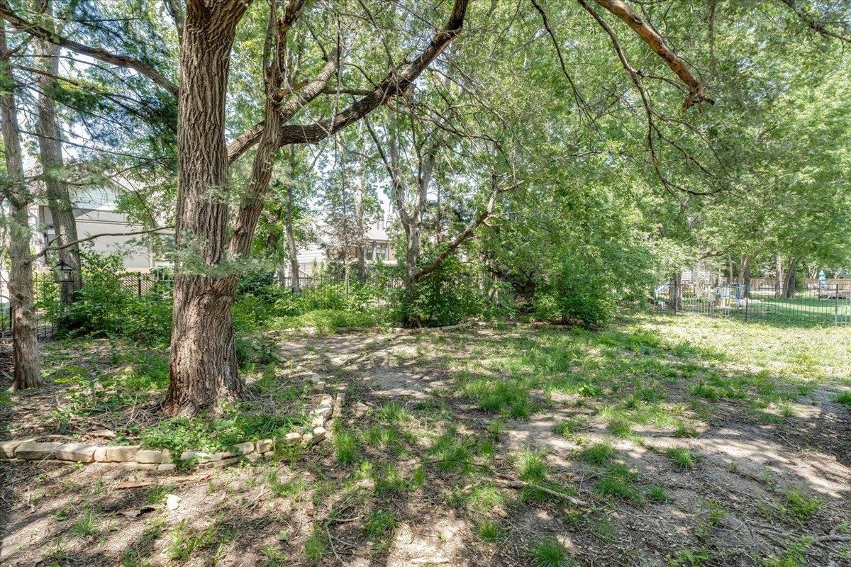 2366 N Vinegate Ct Property Photo 29