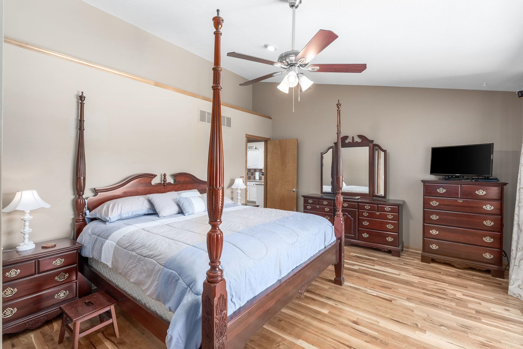 8024 E Greenbriar Ct Property Photo 14