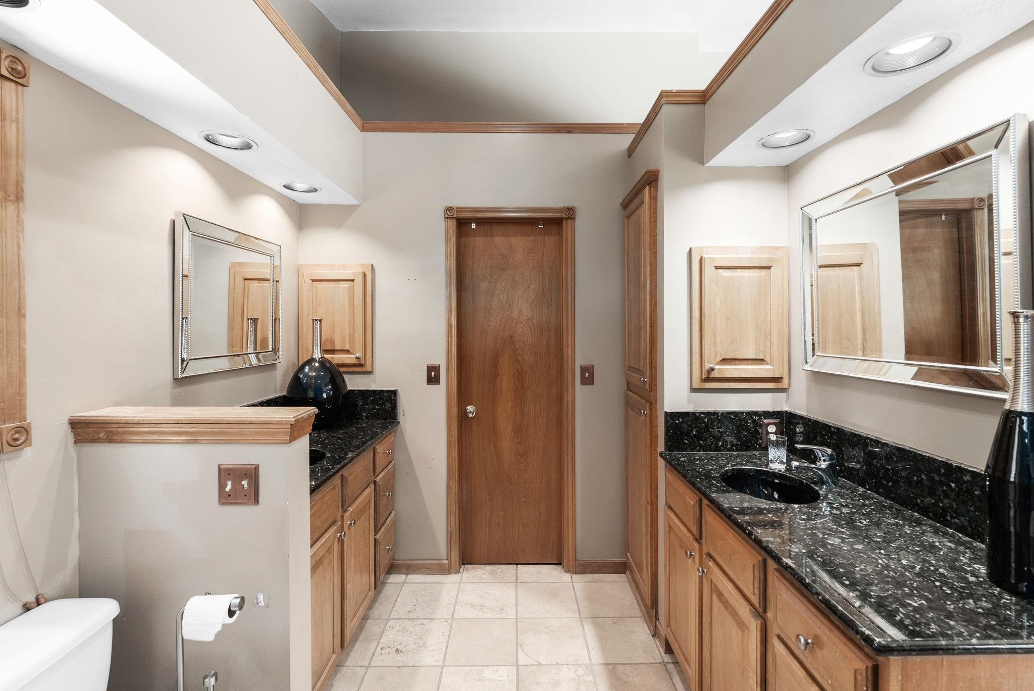 8024 E Greenbriar Ct Property Photo 16