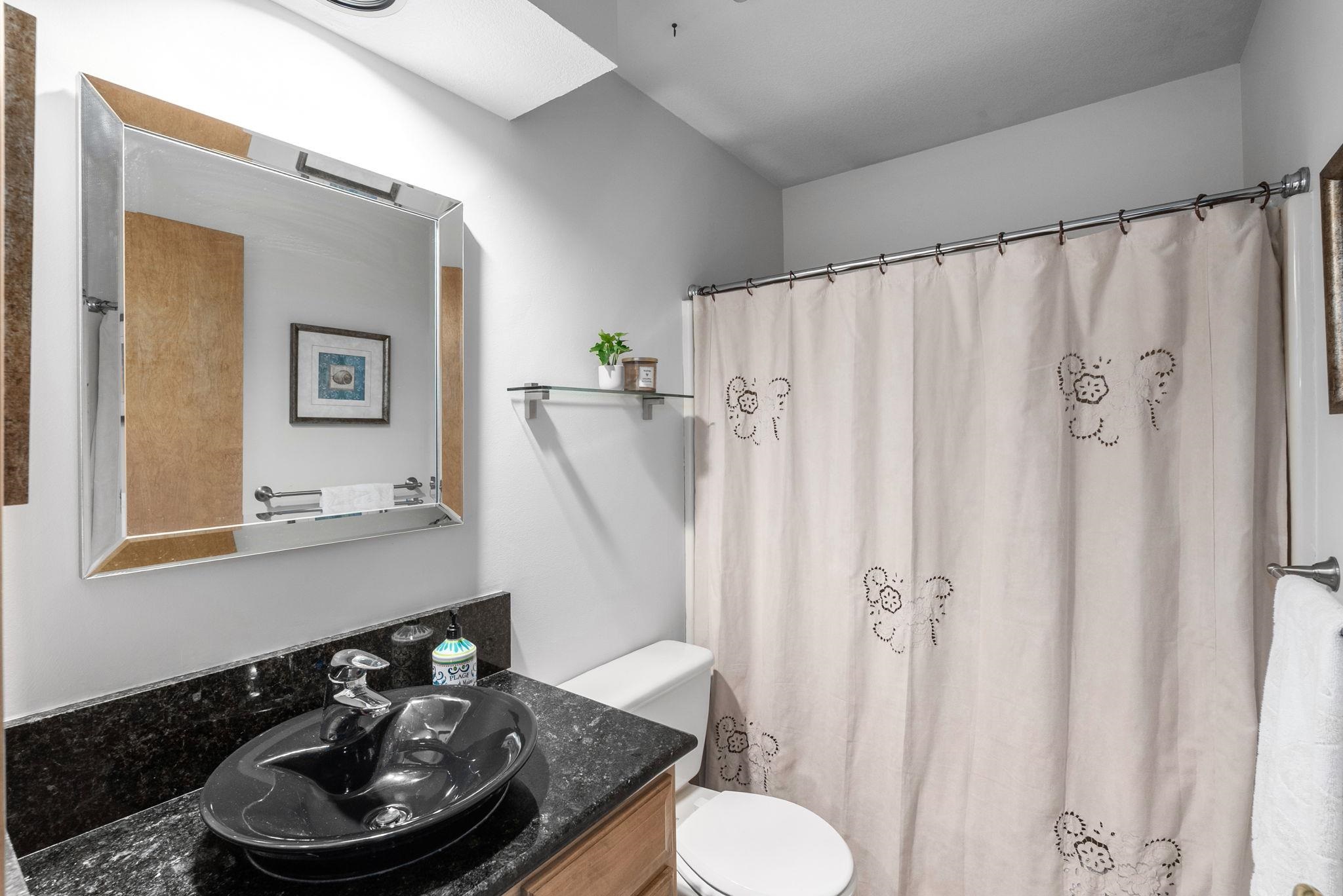 8024 E Greenbriar Ct Property Photo 18