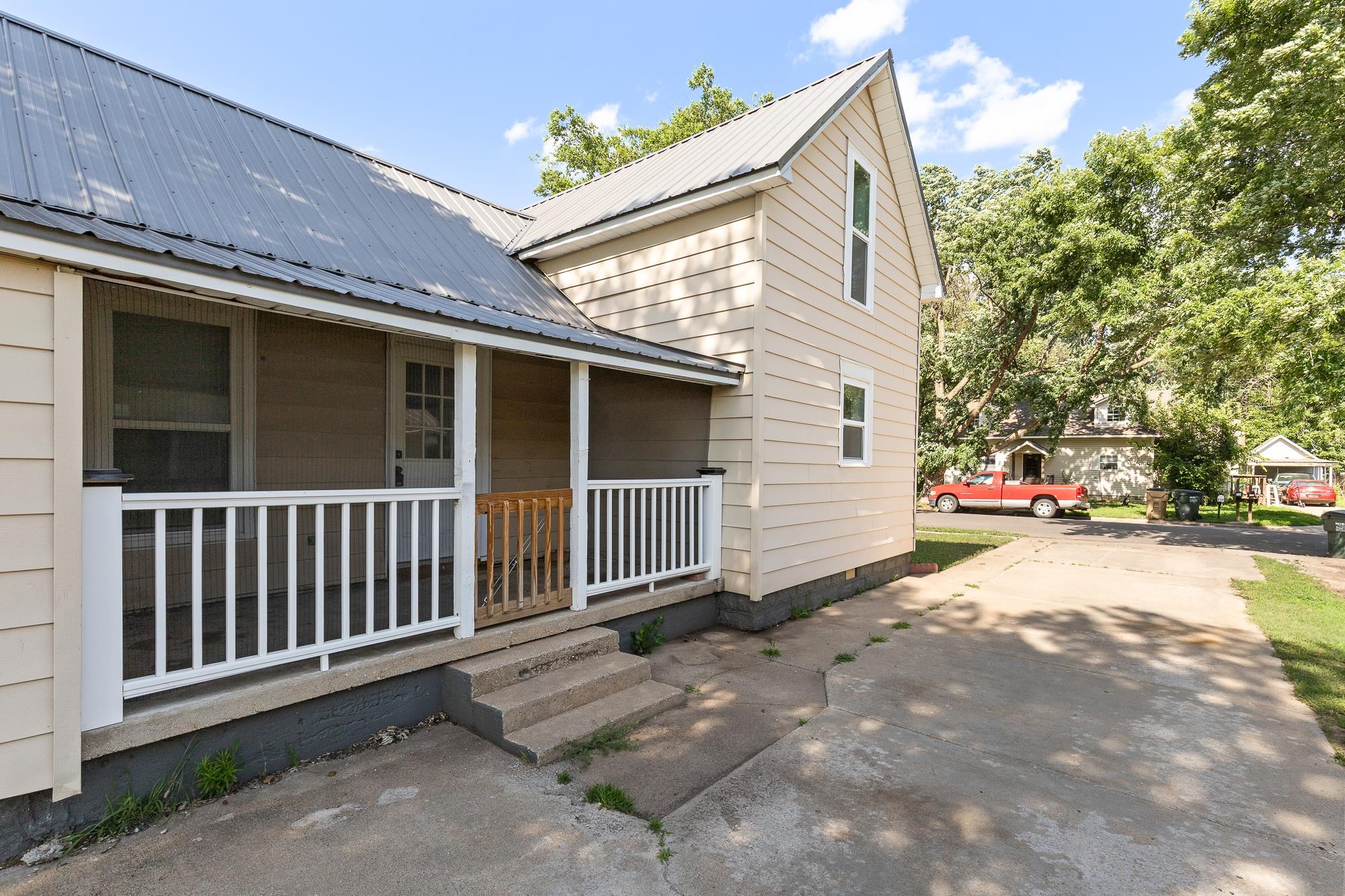 217 N Emporia St Property Photo 9