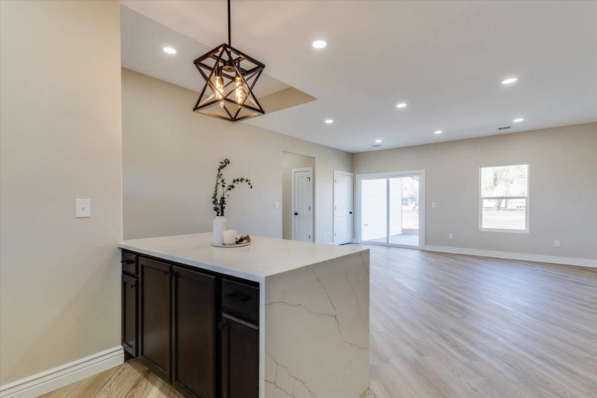 3509 N Sedgwick Property Photo 6