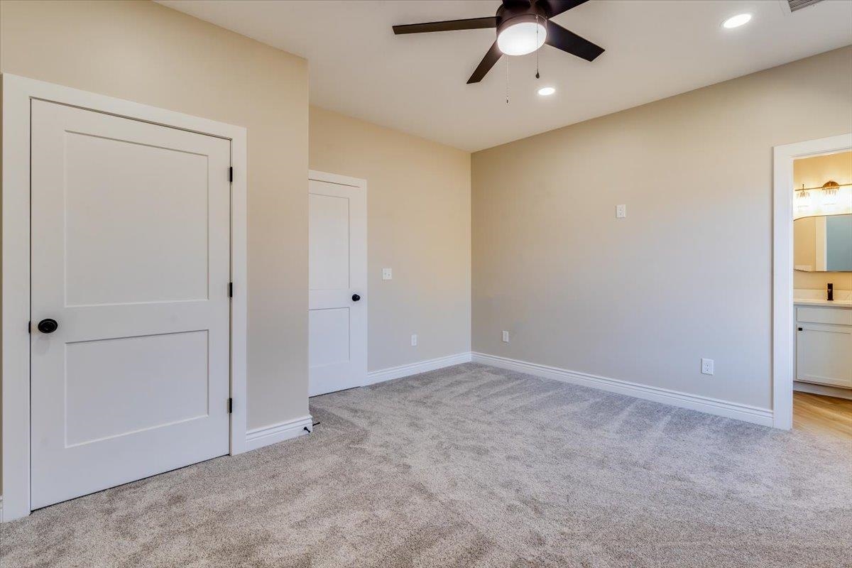 3509 N Sedgwick Property Photo 9
