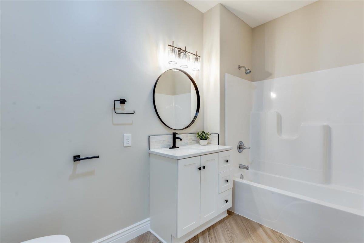 3509 N Sedgwick Property Photo 15