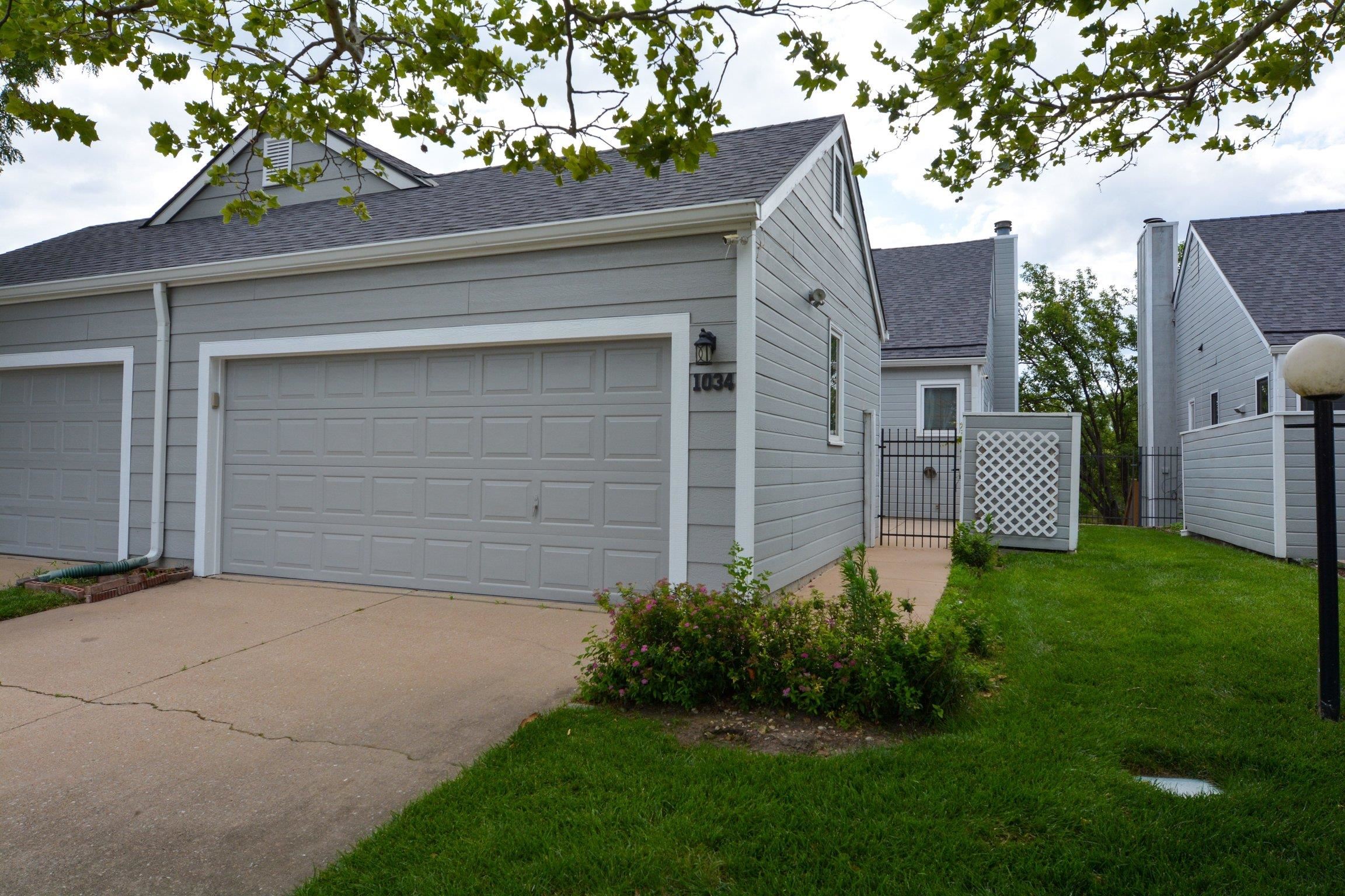 1034 N Bayshore St. Property Photo 1