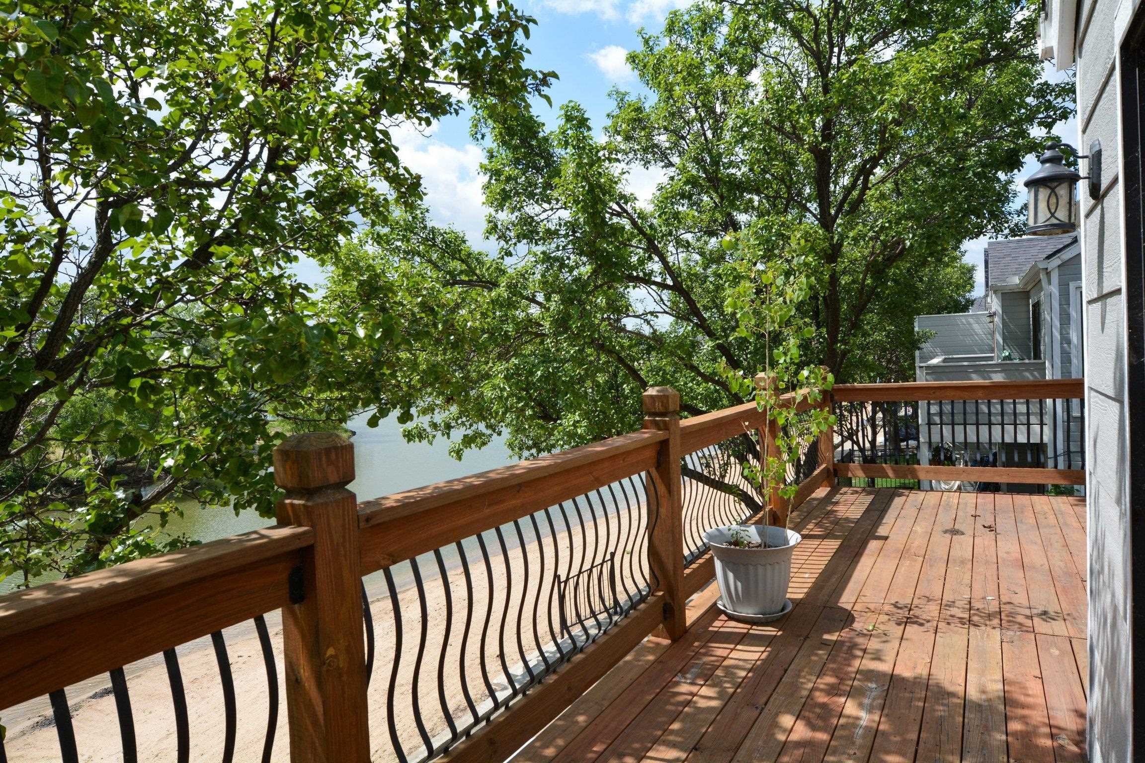 1034 N Bayshore St. Property Photo 21