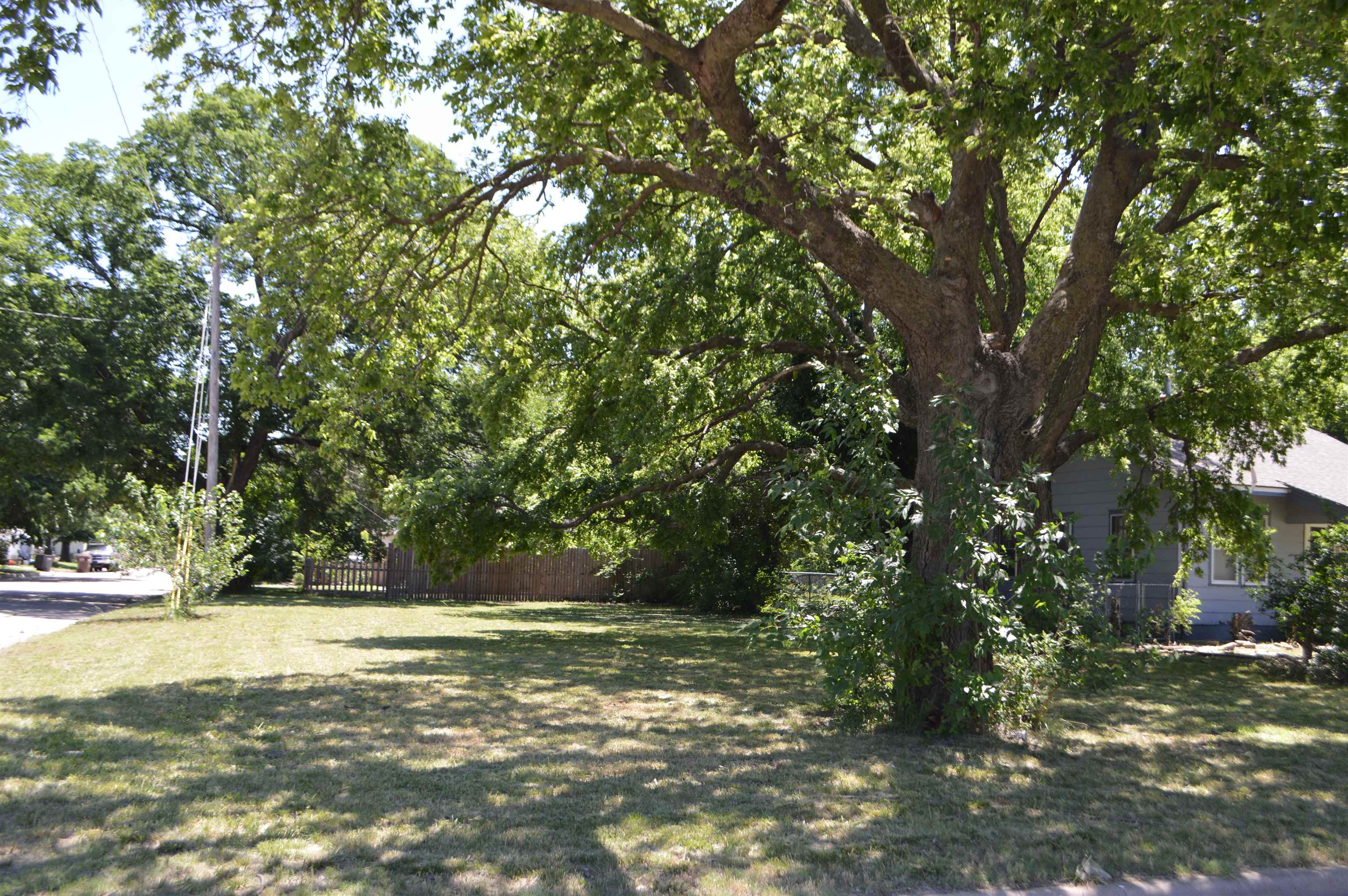 1802 S Lulu Property Photo 13
