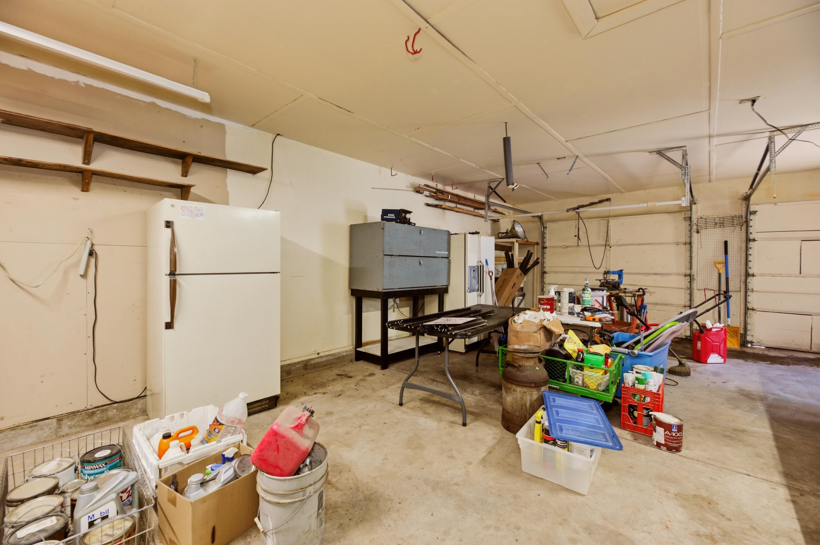 416 W 58th St S Property Photo 13