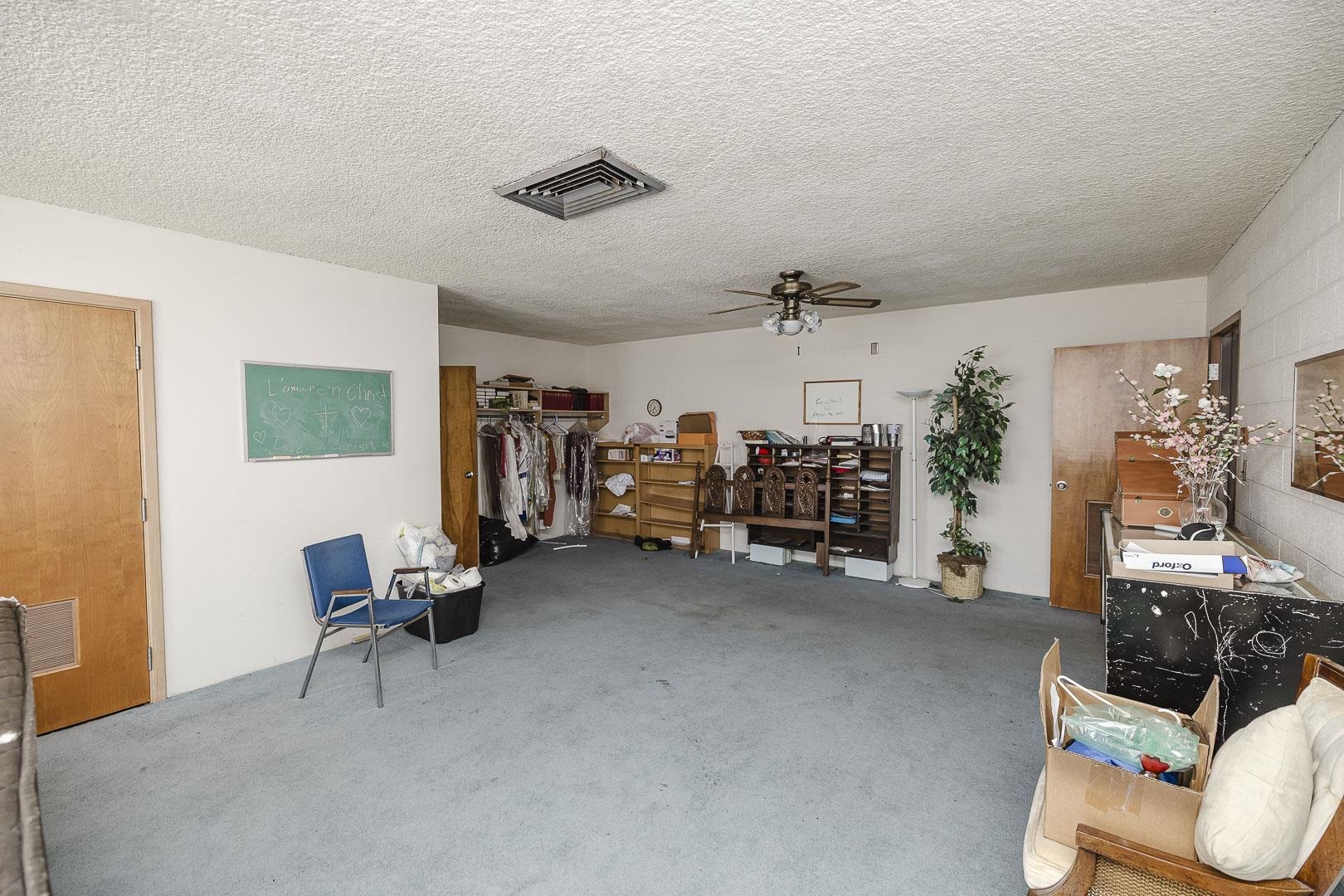 856 S Green & 843 S. Estelle St. Property Photo 19