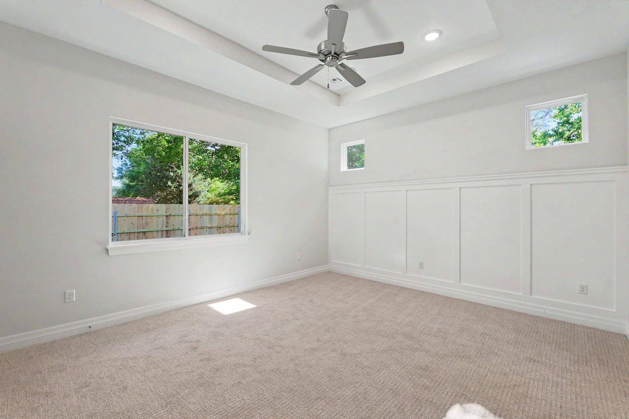 116 S Byron Property Photo 13