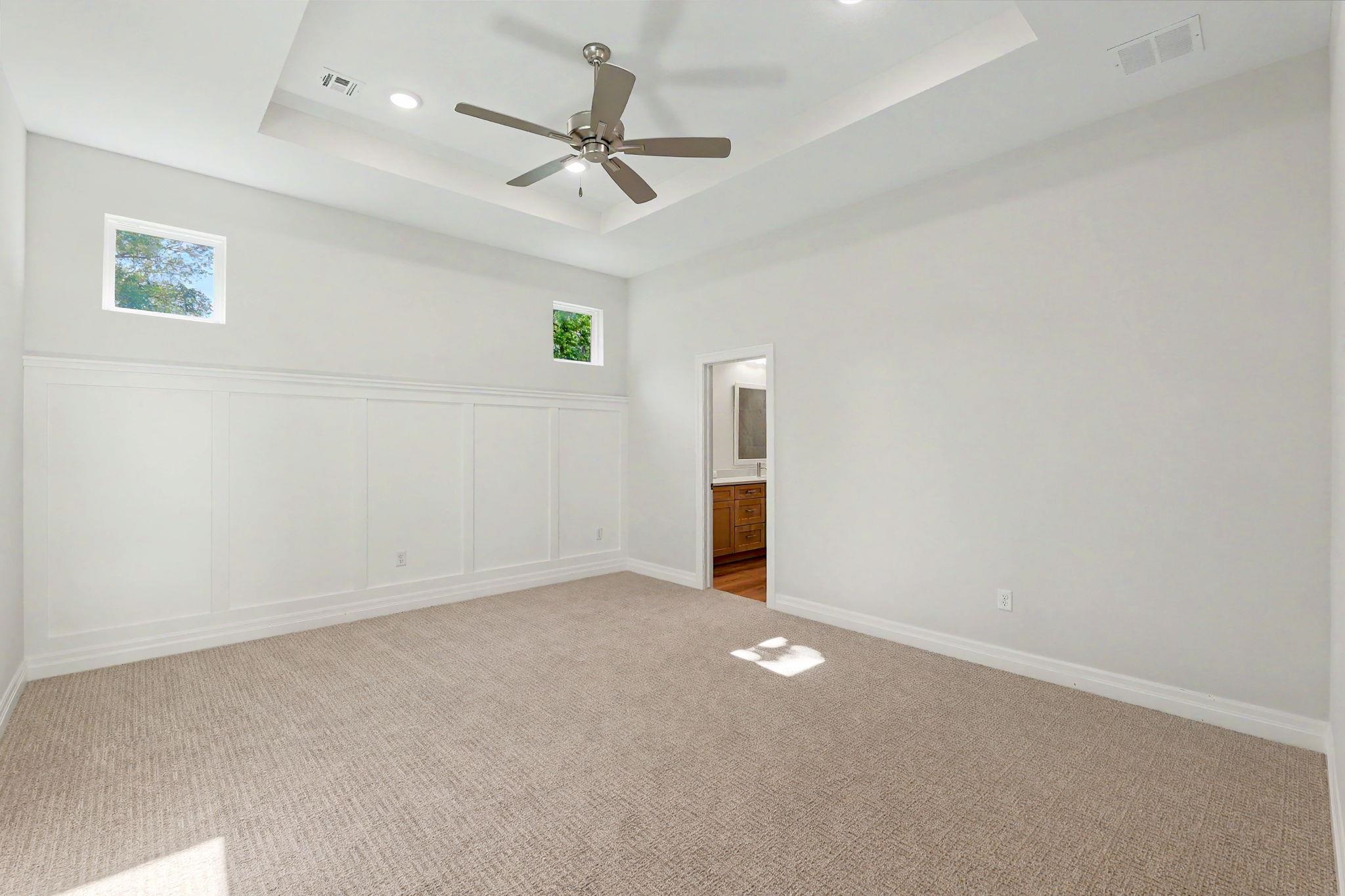 116 S Byron Property Photo 14