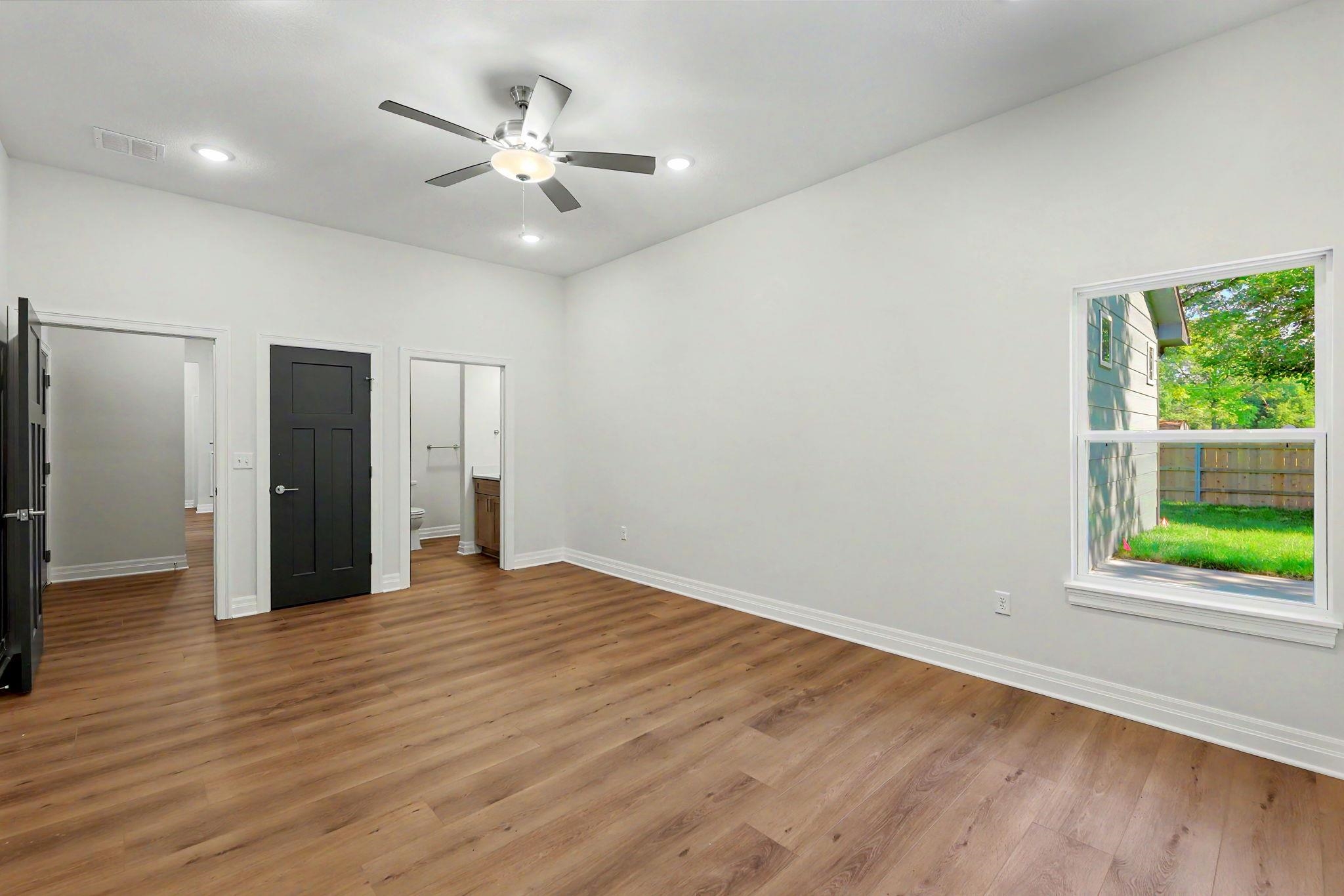 116 S Byron Property Photo 21