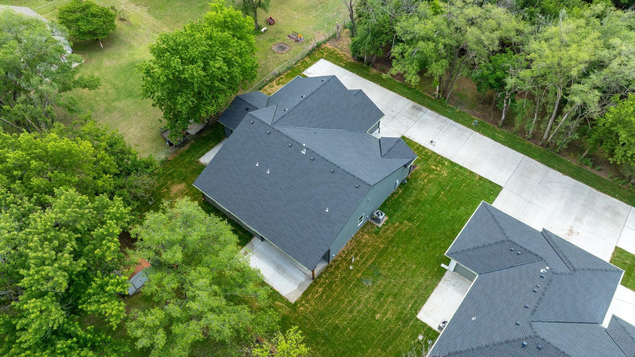 116 S Byron Property Photo 29